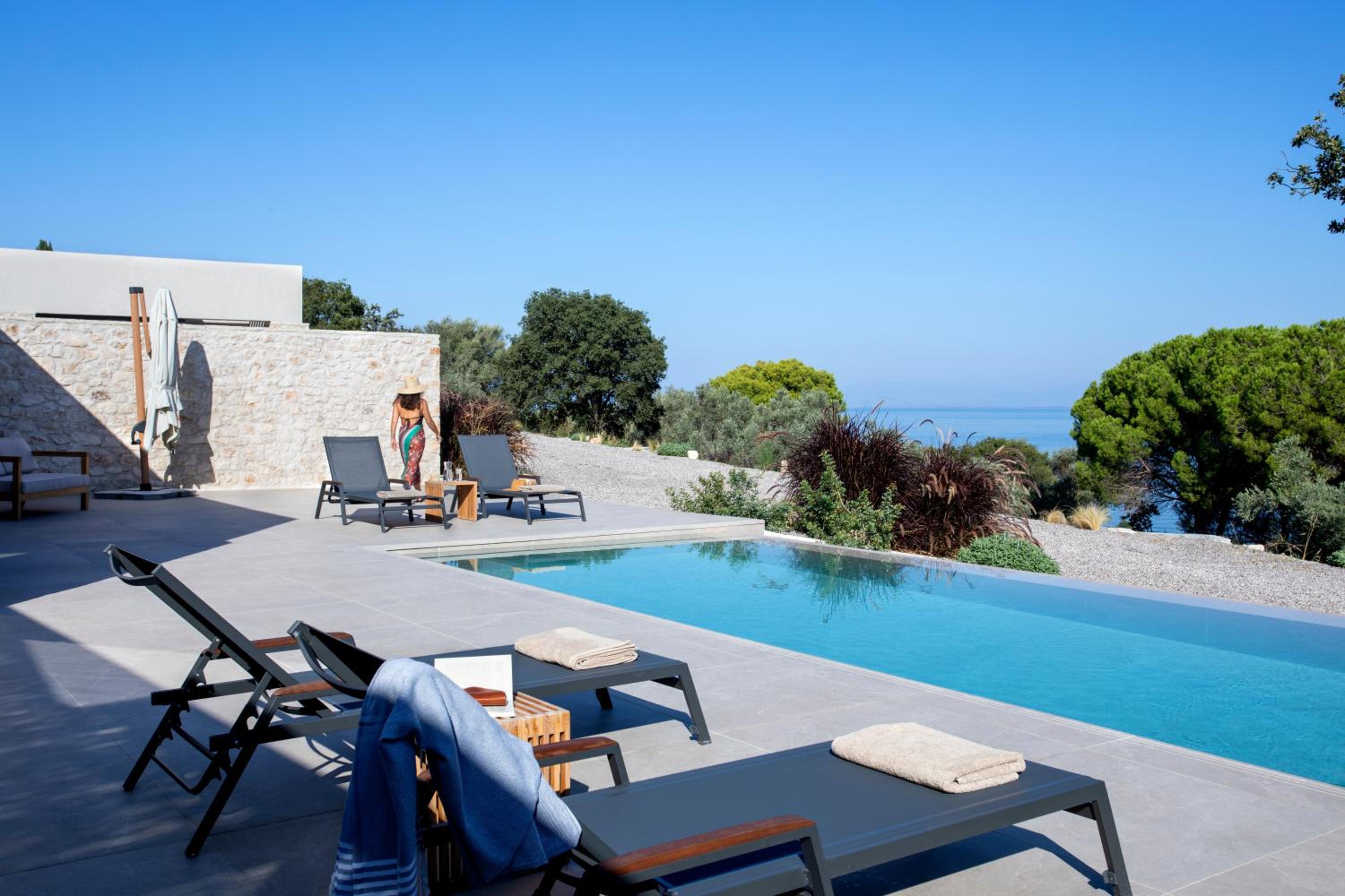 Theros Estate