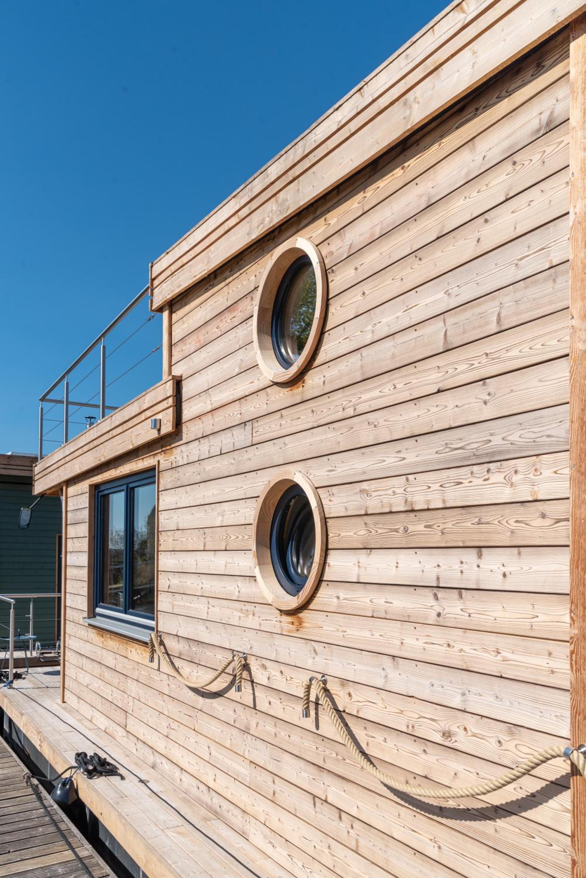 Undine - Wunderschönes Tiny Hausboot