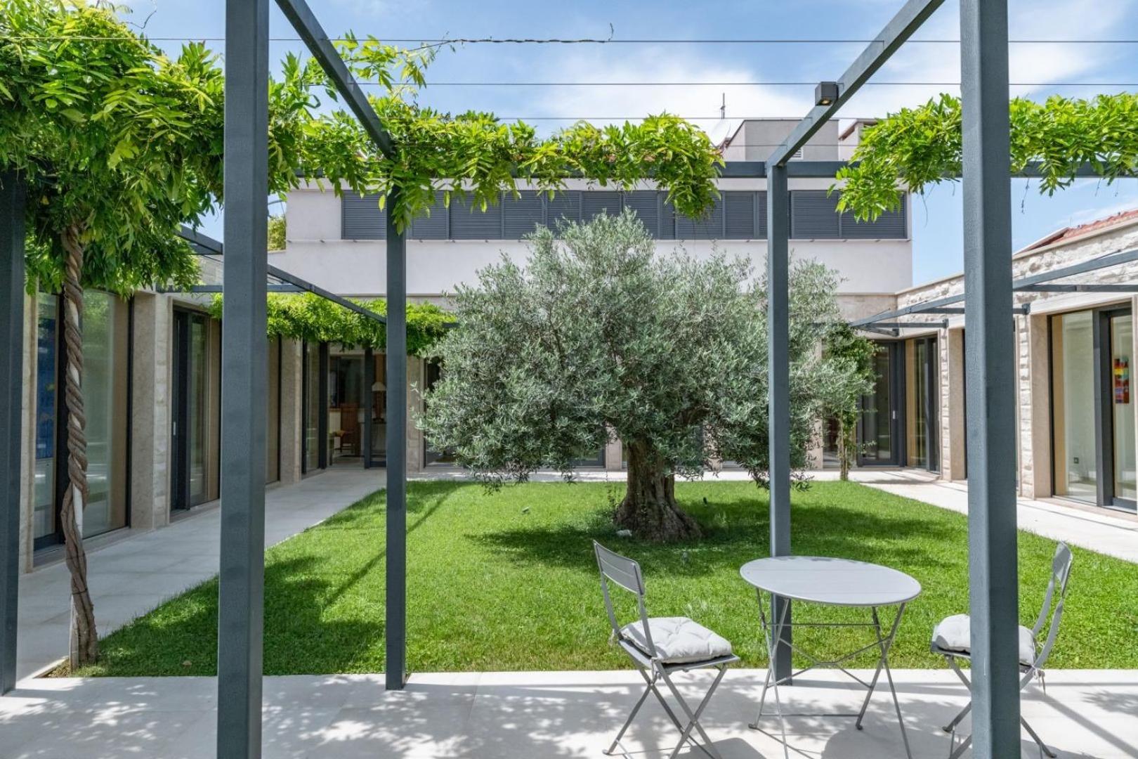 Luxury Villa Bracchia Magic Retreat II with large heated pool & wellness on Brač view 4