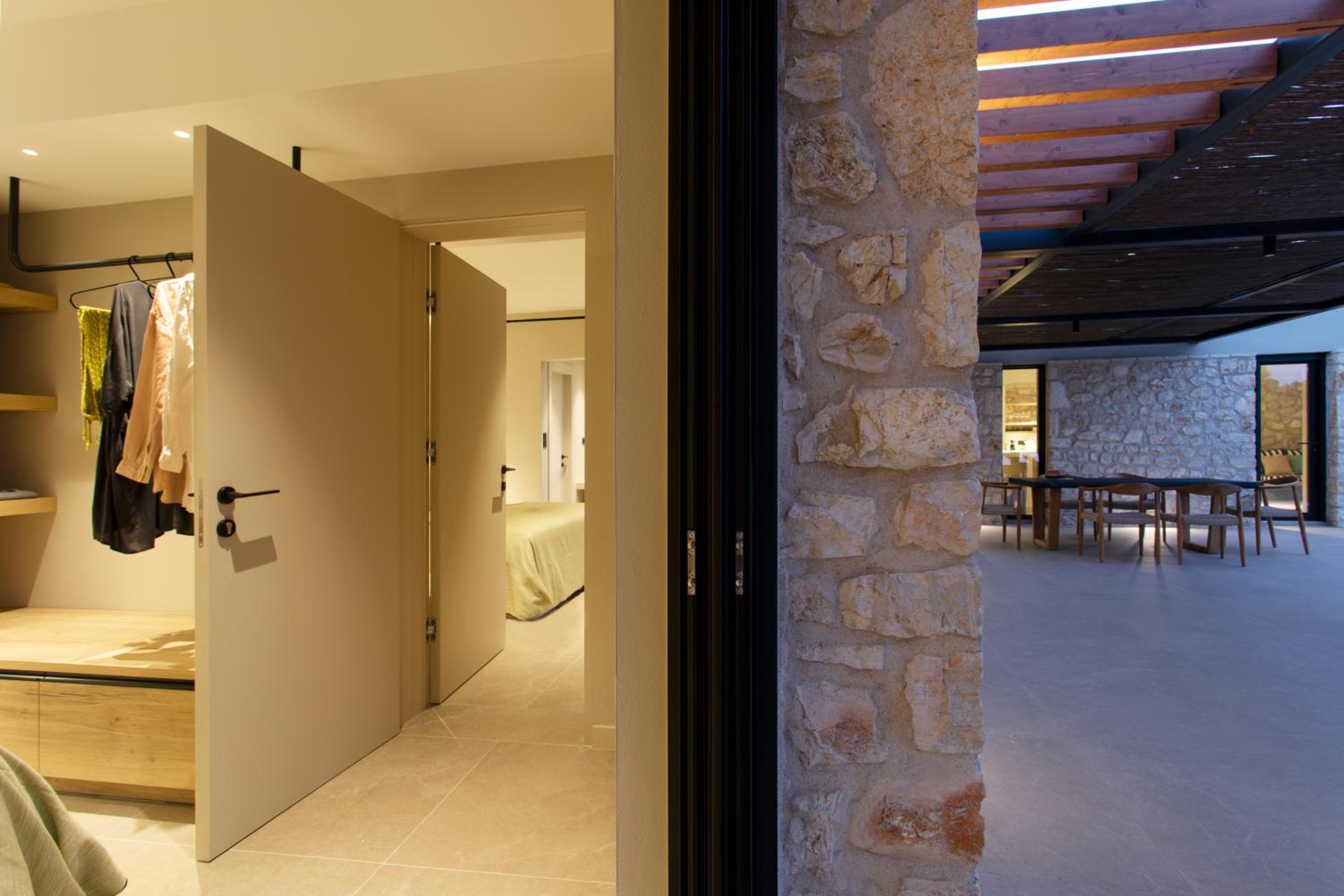 Theros Estate