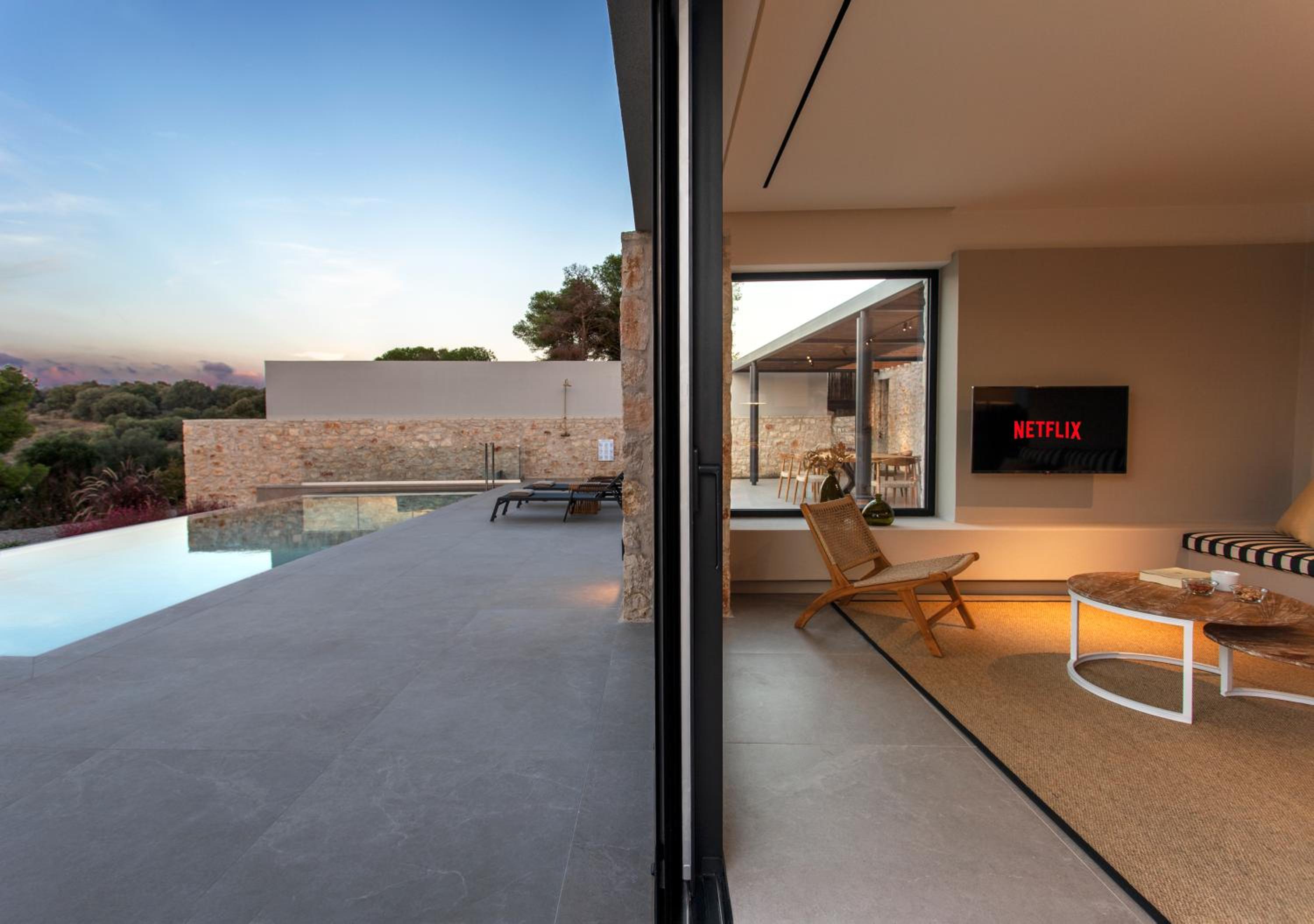 Theros Estate