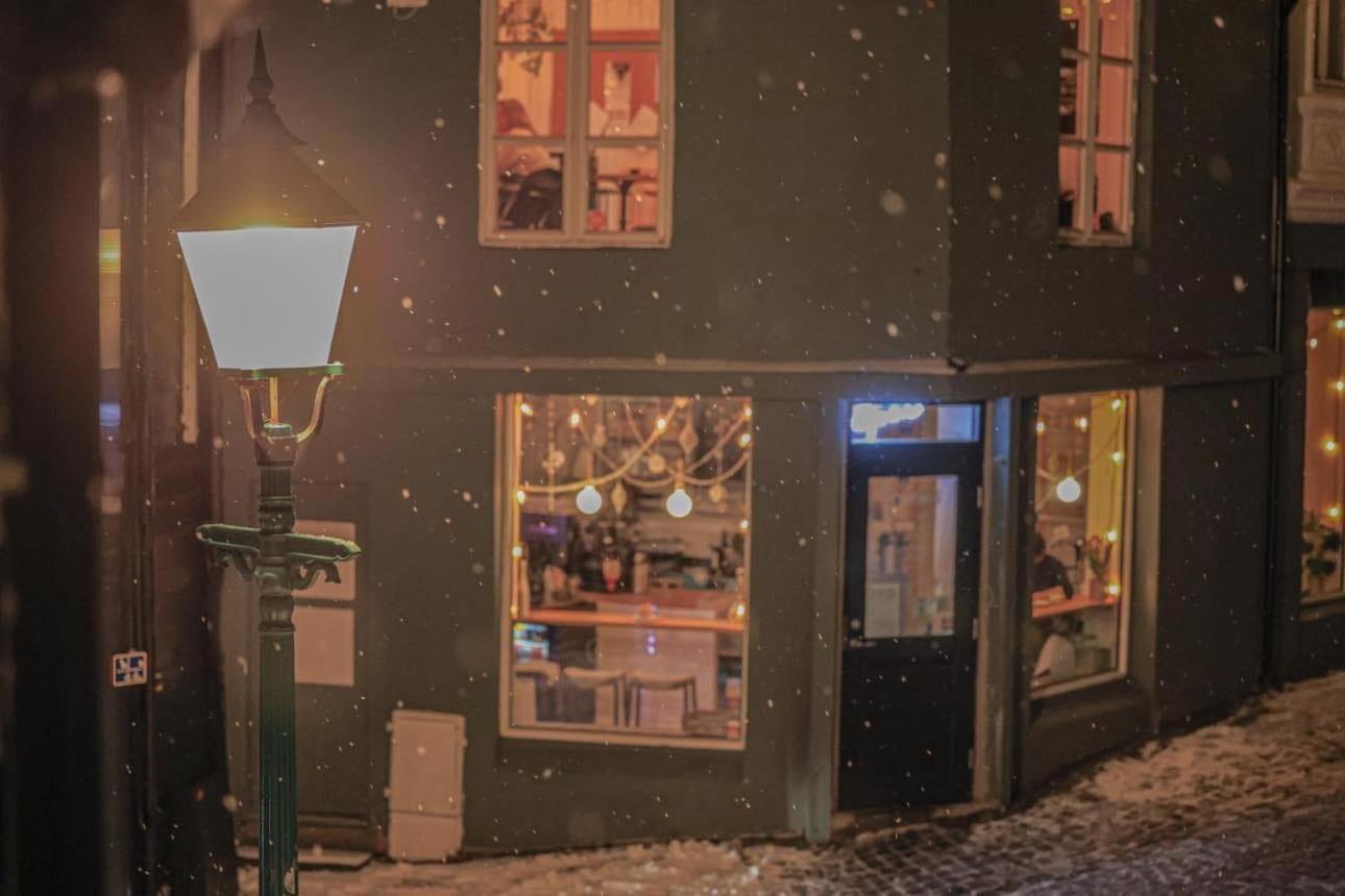 Dinbnb Homes I 200m to Bryggen I Make Memories with Friends and Family! view 5