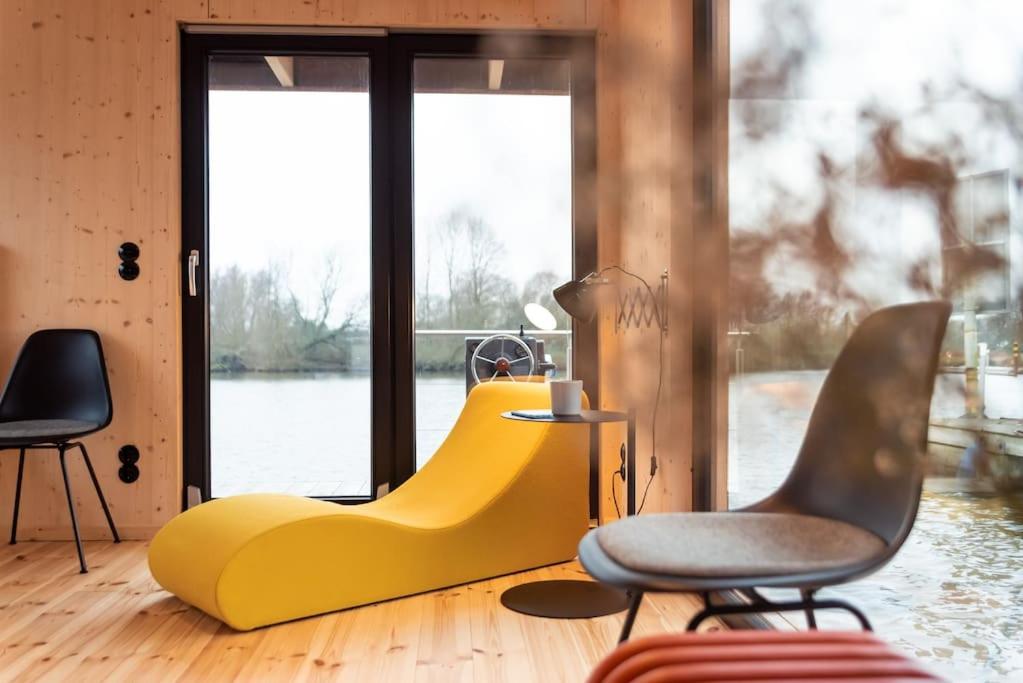 Dein Hausboot OFF für deine Auszeit in Hamburg