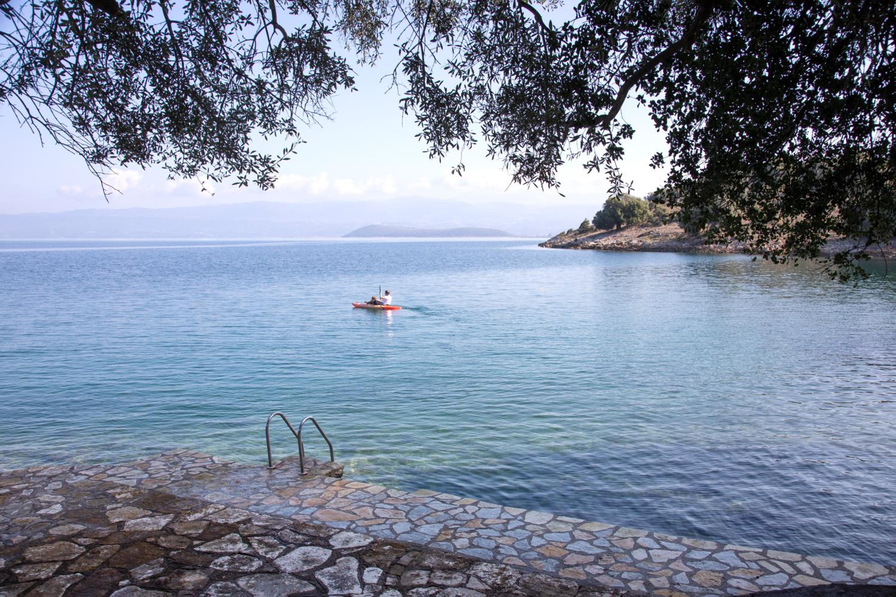 Theros Estate