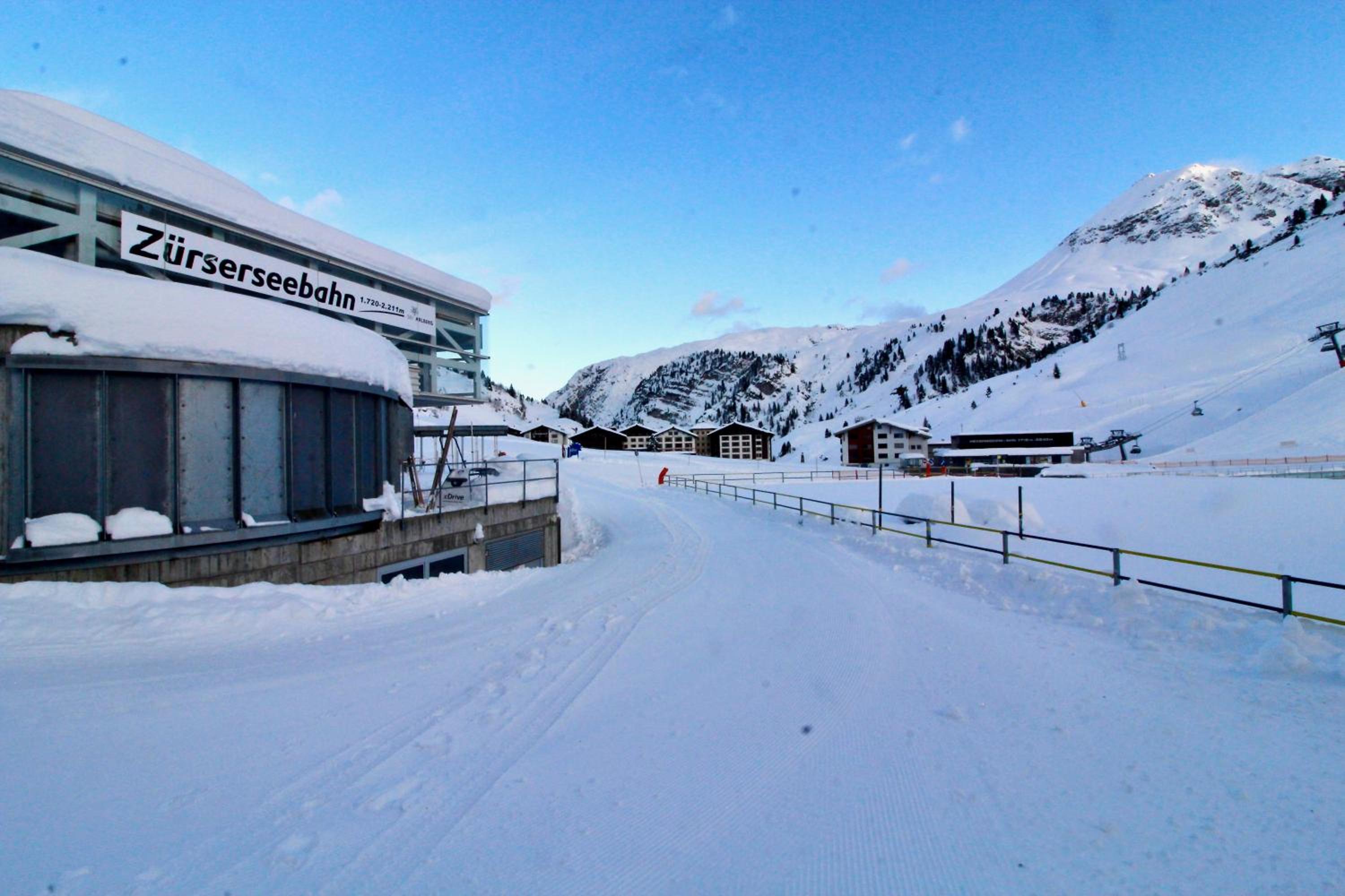 Skilounge Zürs direkt beim Skilift