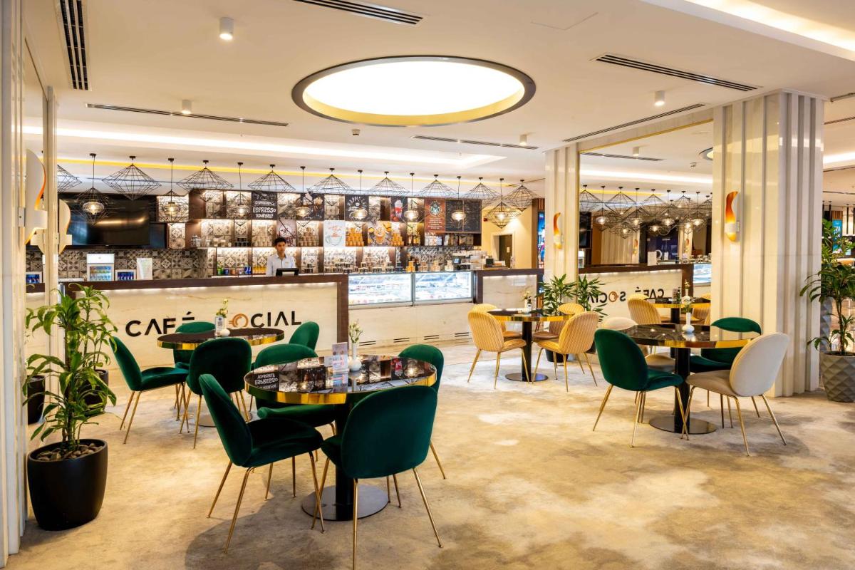 restaurant