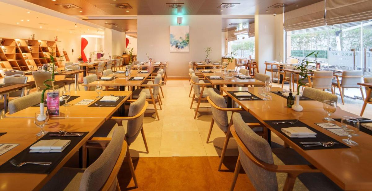 restaurant
