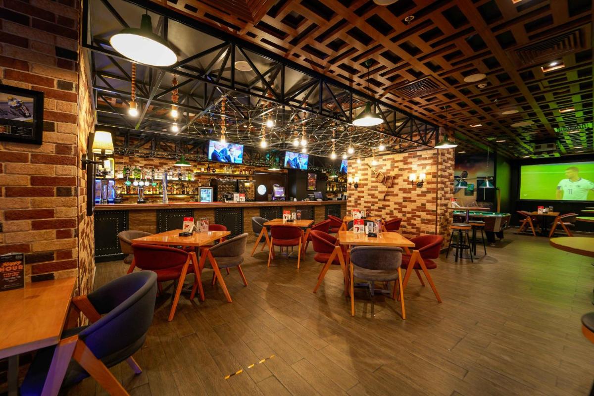 restaurant