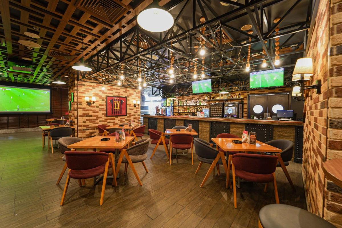 restaurant