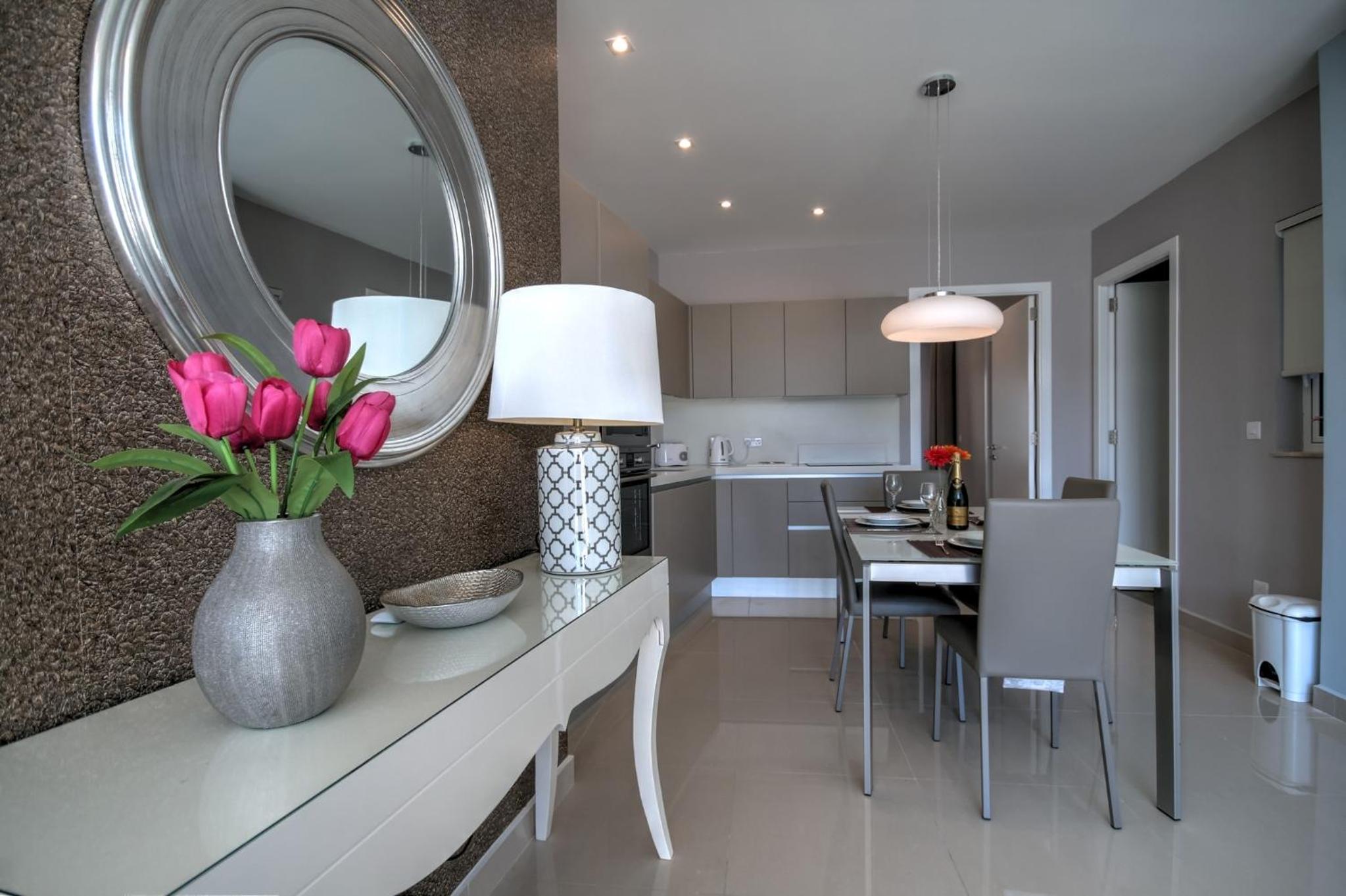 Penthouse Deluxe