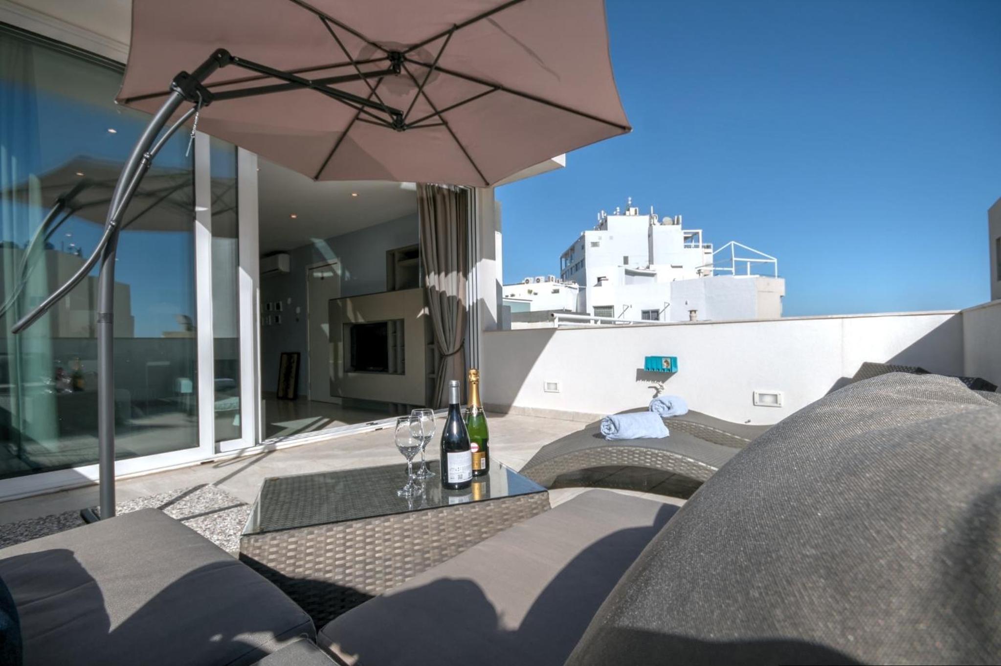 Penthouse Deluxe