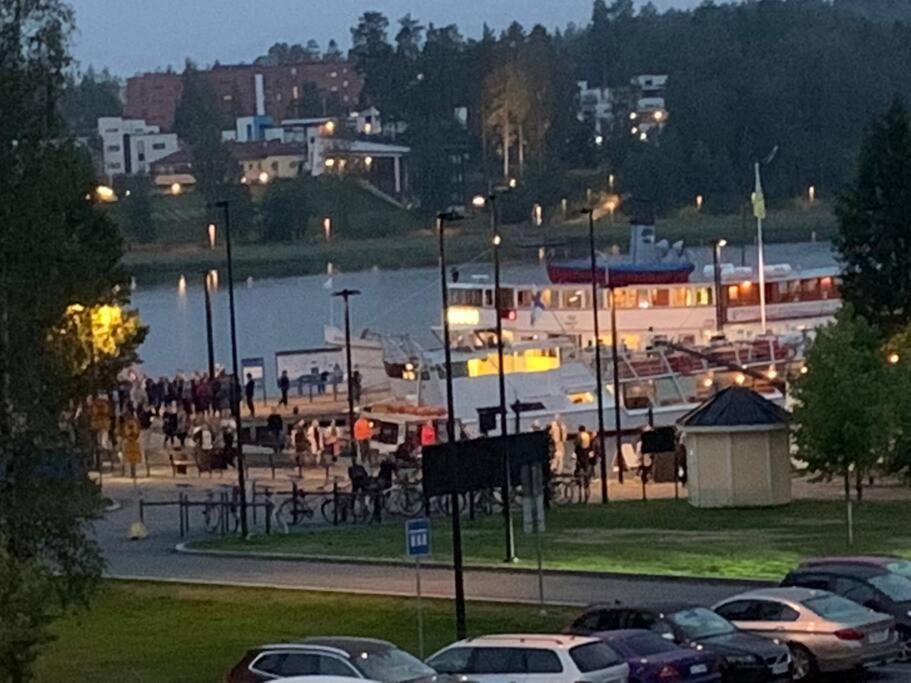 Yhden makuuhuoneen huoneisto Satamassa sauna ja iso parveke