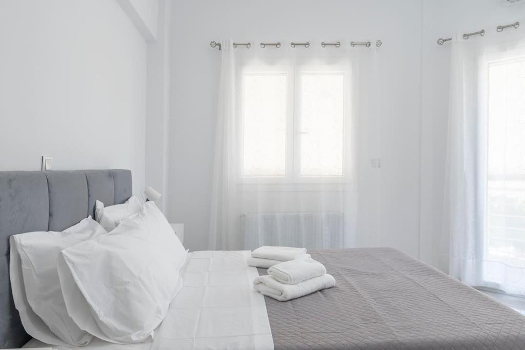 Modern Apartment in Athens, Petralona