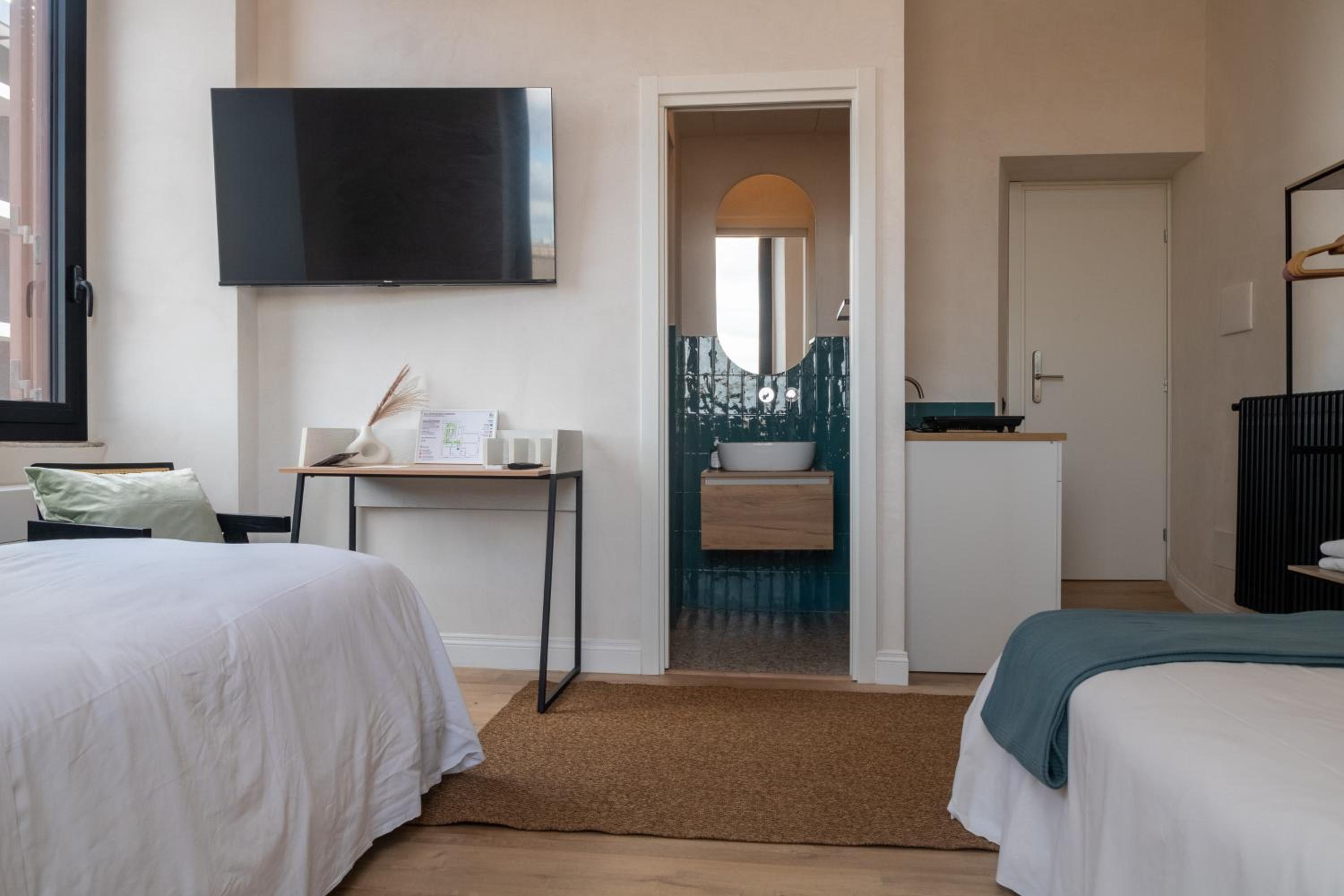 hotel room
