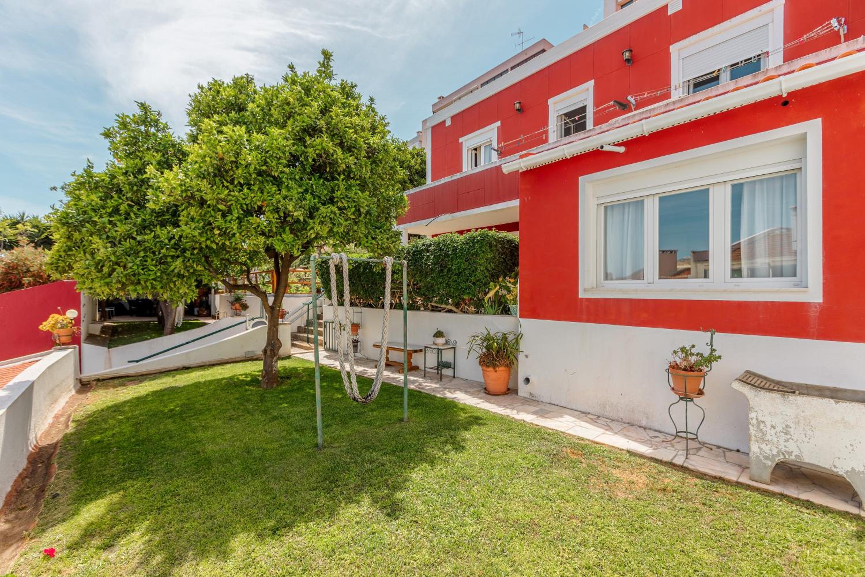 Algés Village Casa 2 by Lisbon-Coast vacation