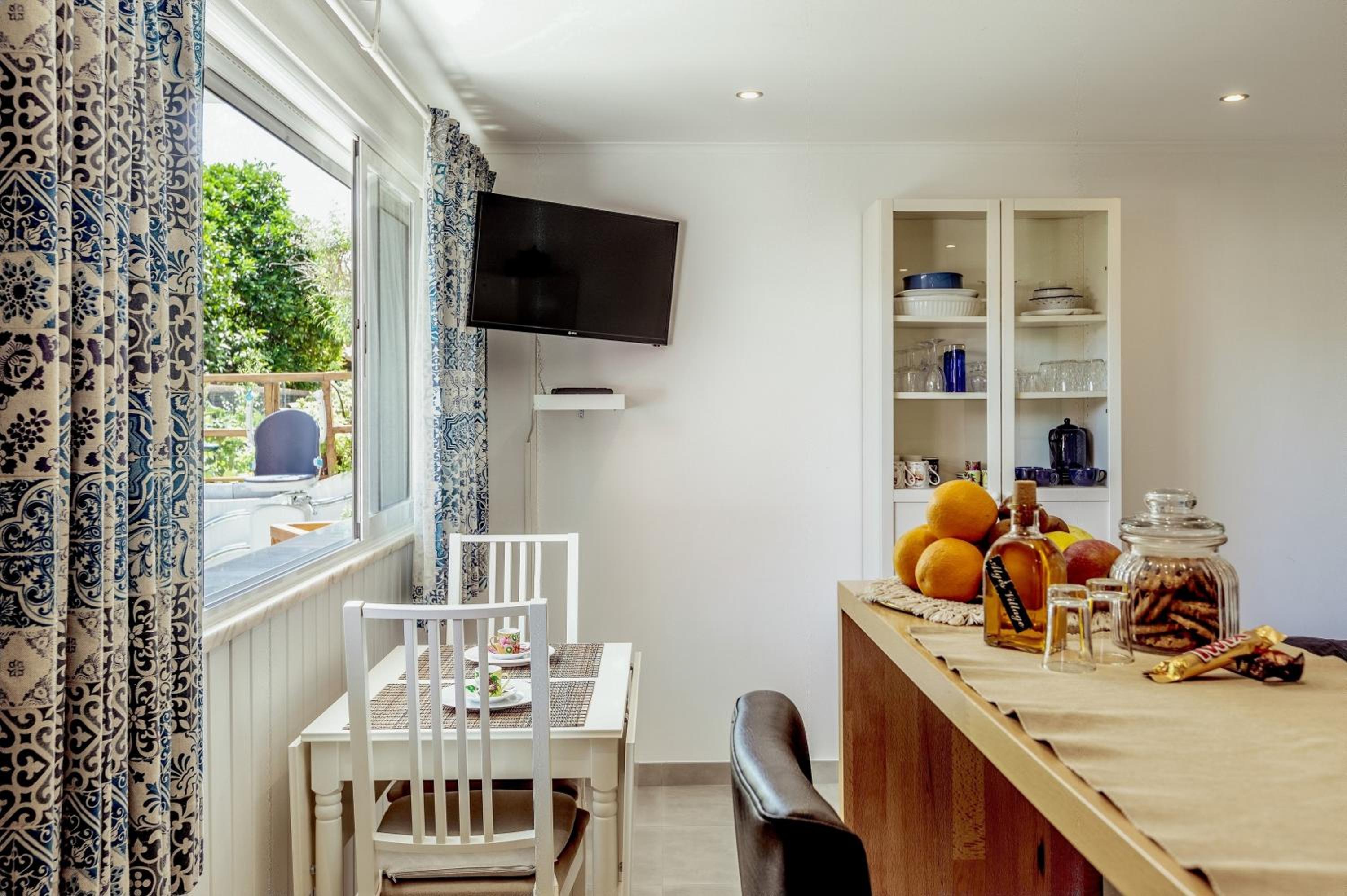 Algés Village Casa 2 by Lisbon-Coast vacation