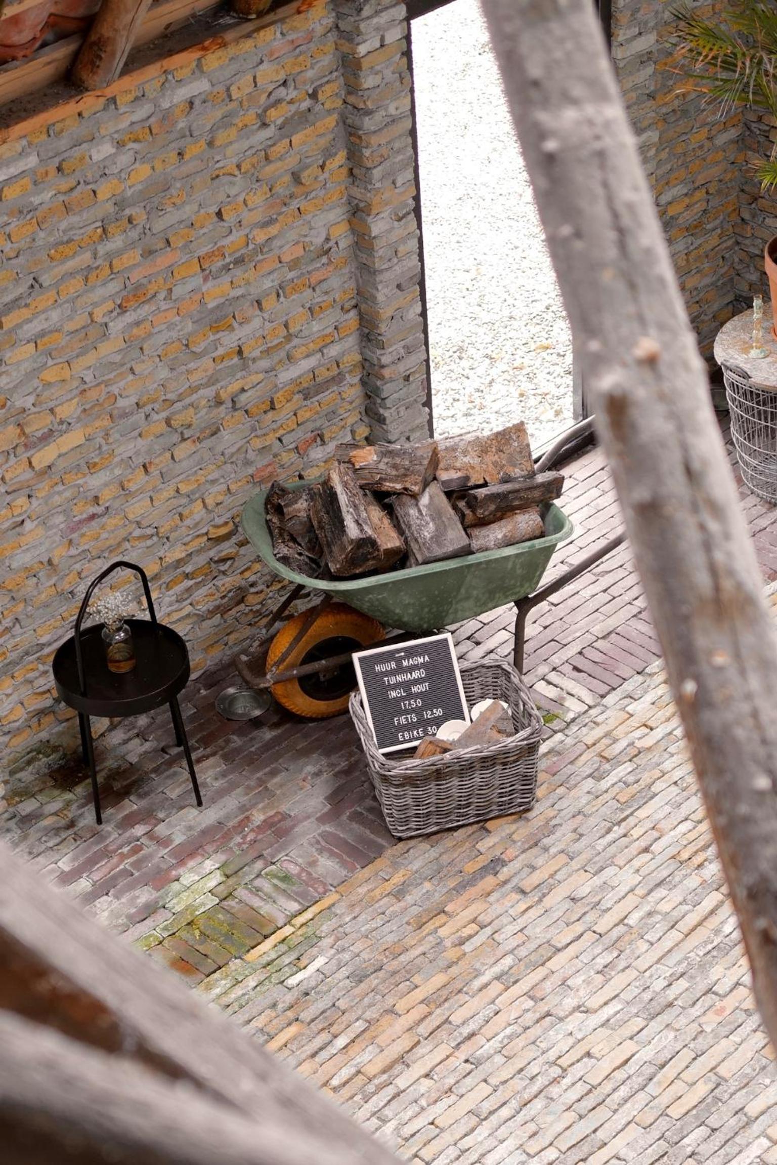 Photo 42