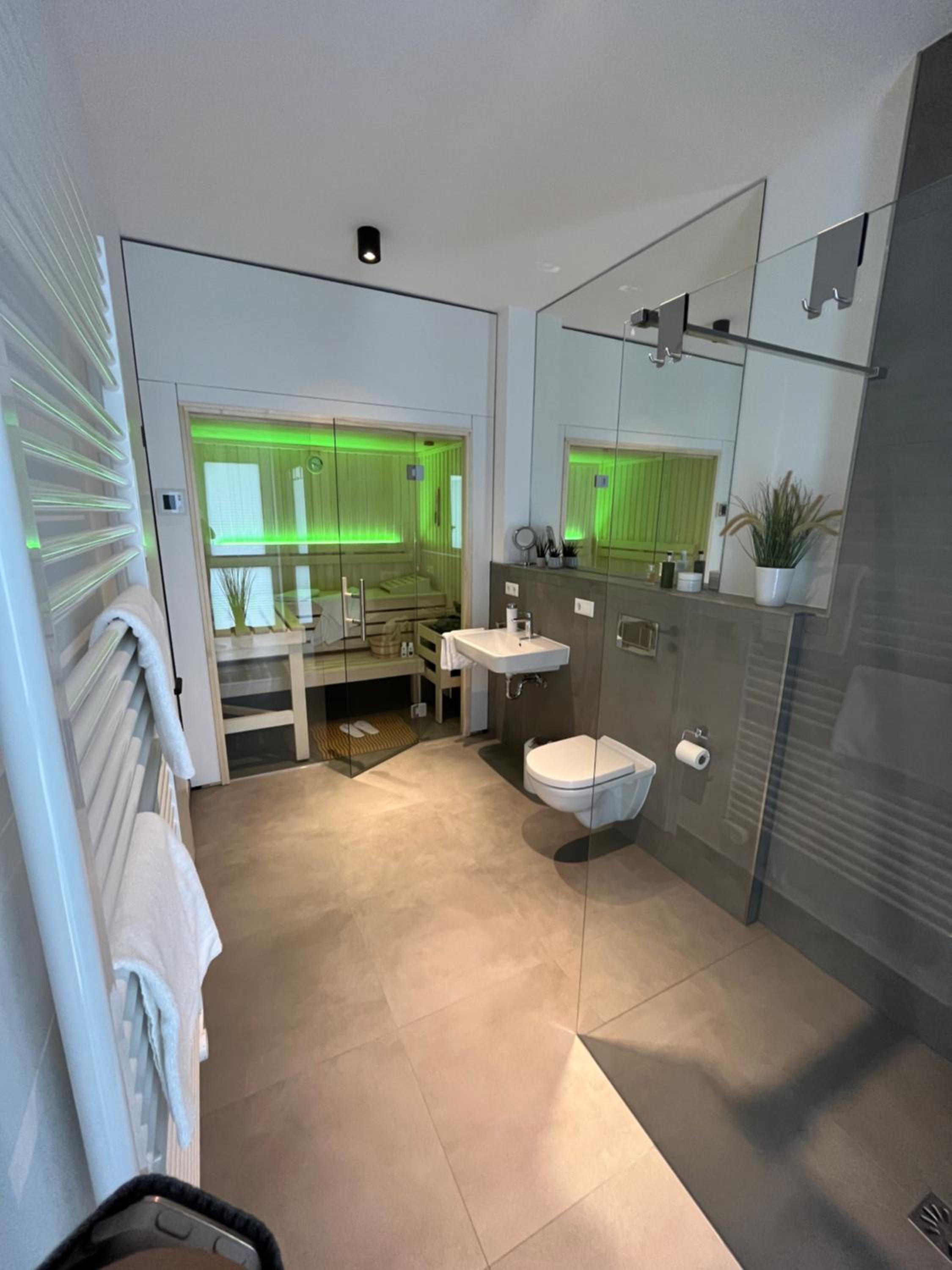 Luxus-Ferienhaus mit Saunen und großem Garten