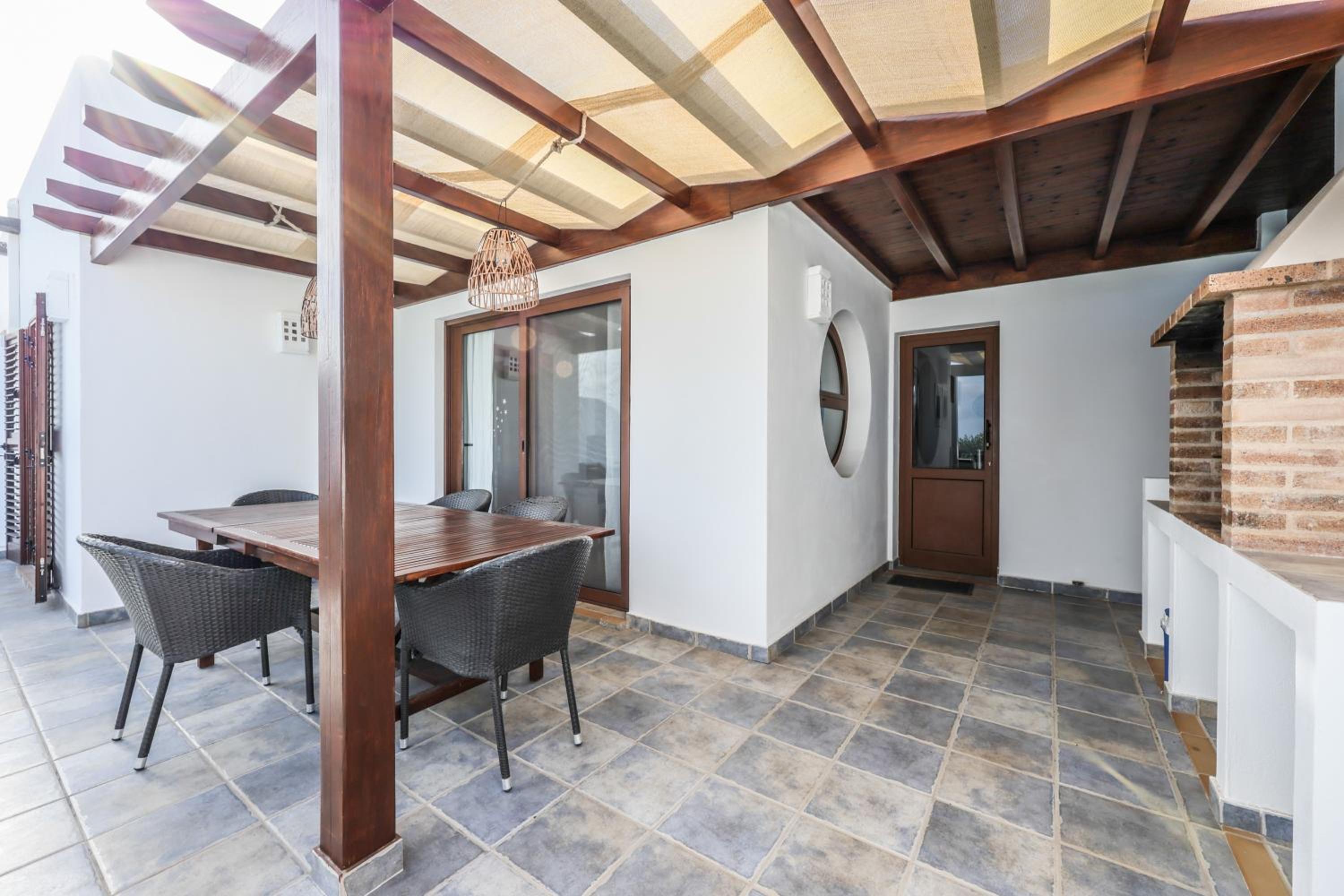 VILLAS LANZAROTE LOS ALTOS by NEW LANZASUITES Villa SERENA