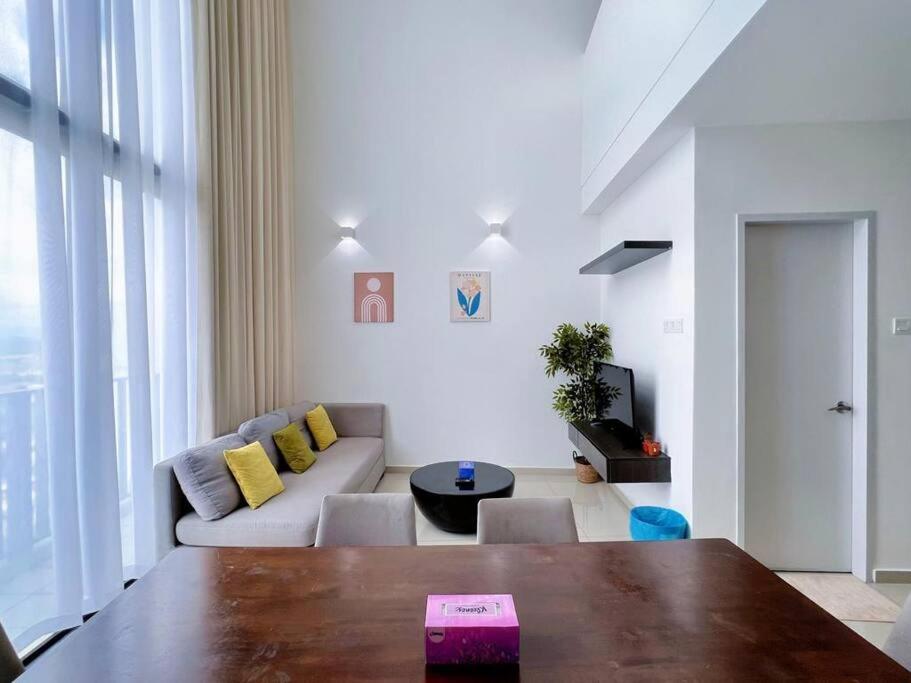 Duplex 4PX Free Parking @ ICITY, Near SOGO & ThemePark photo 1