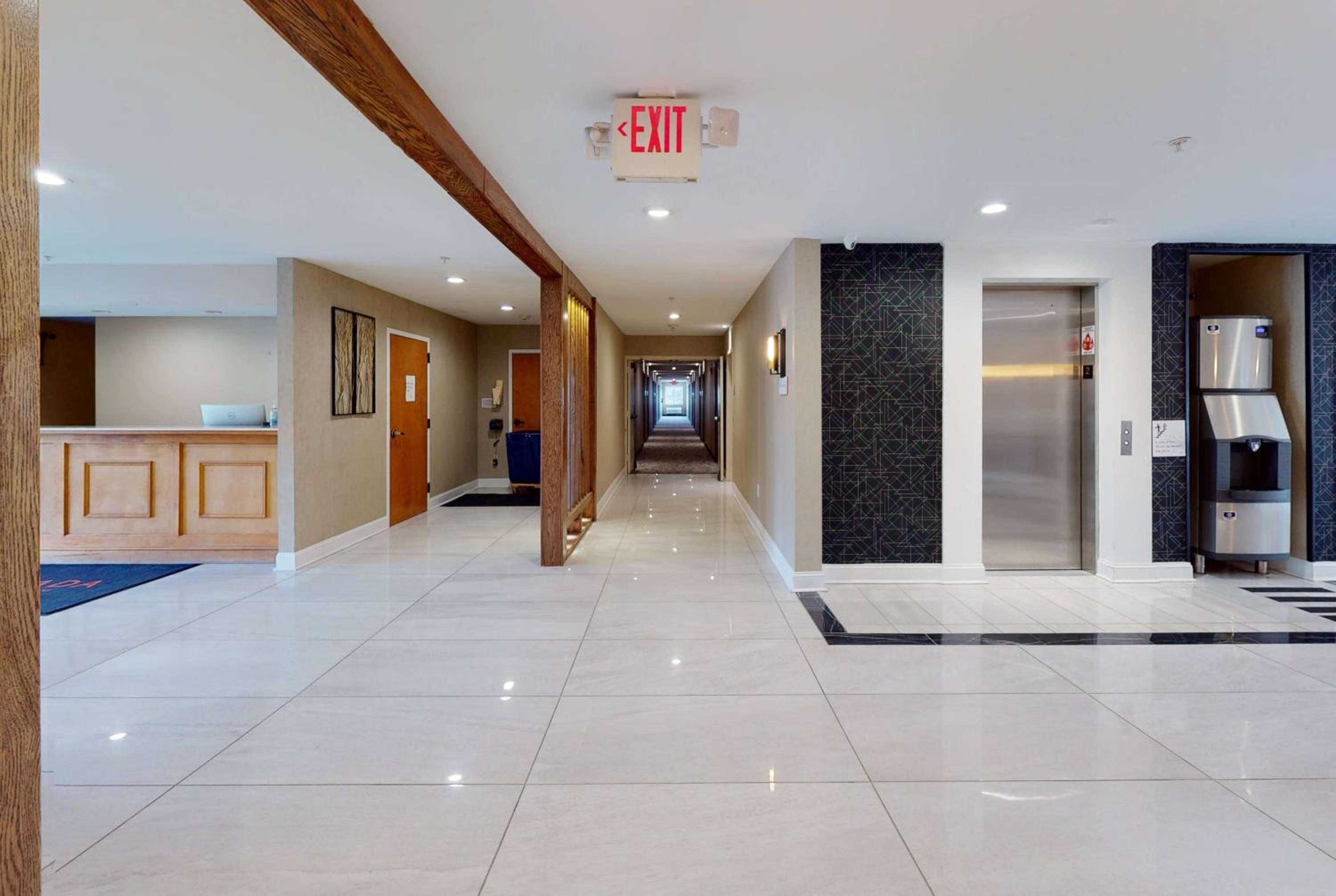 Ramada by Wyndham Strasburg - Shenandoah Valley view 4