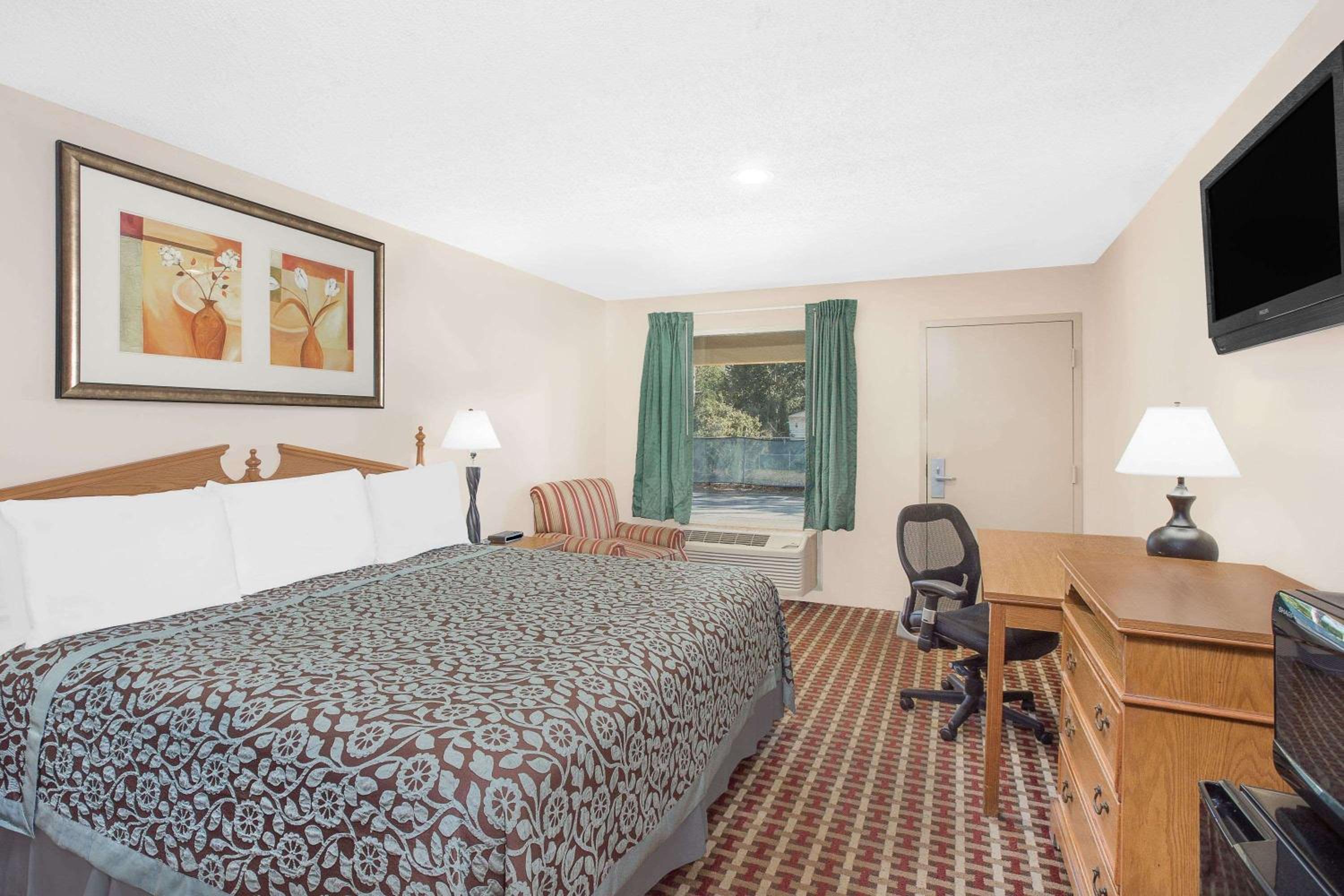 Days Inn by Wyndham Attalla - Property Image 22
