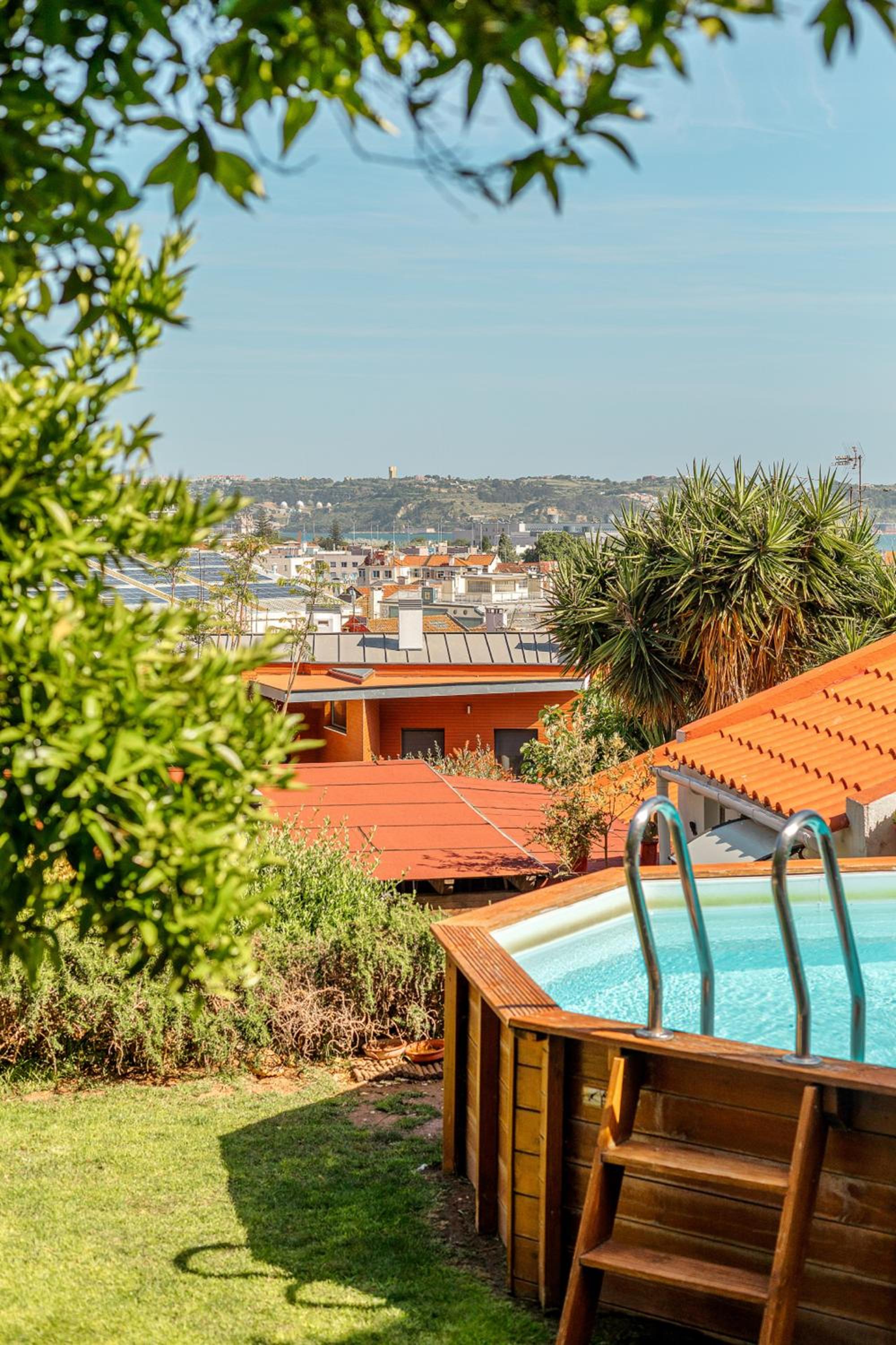 Algés Village Casa 2 by Lisbon-Coast vacation