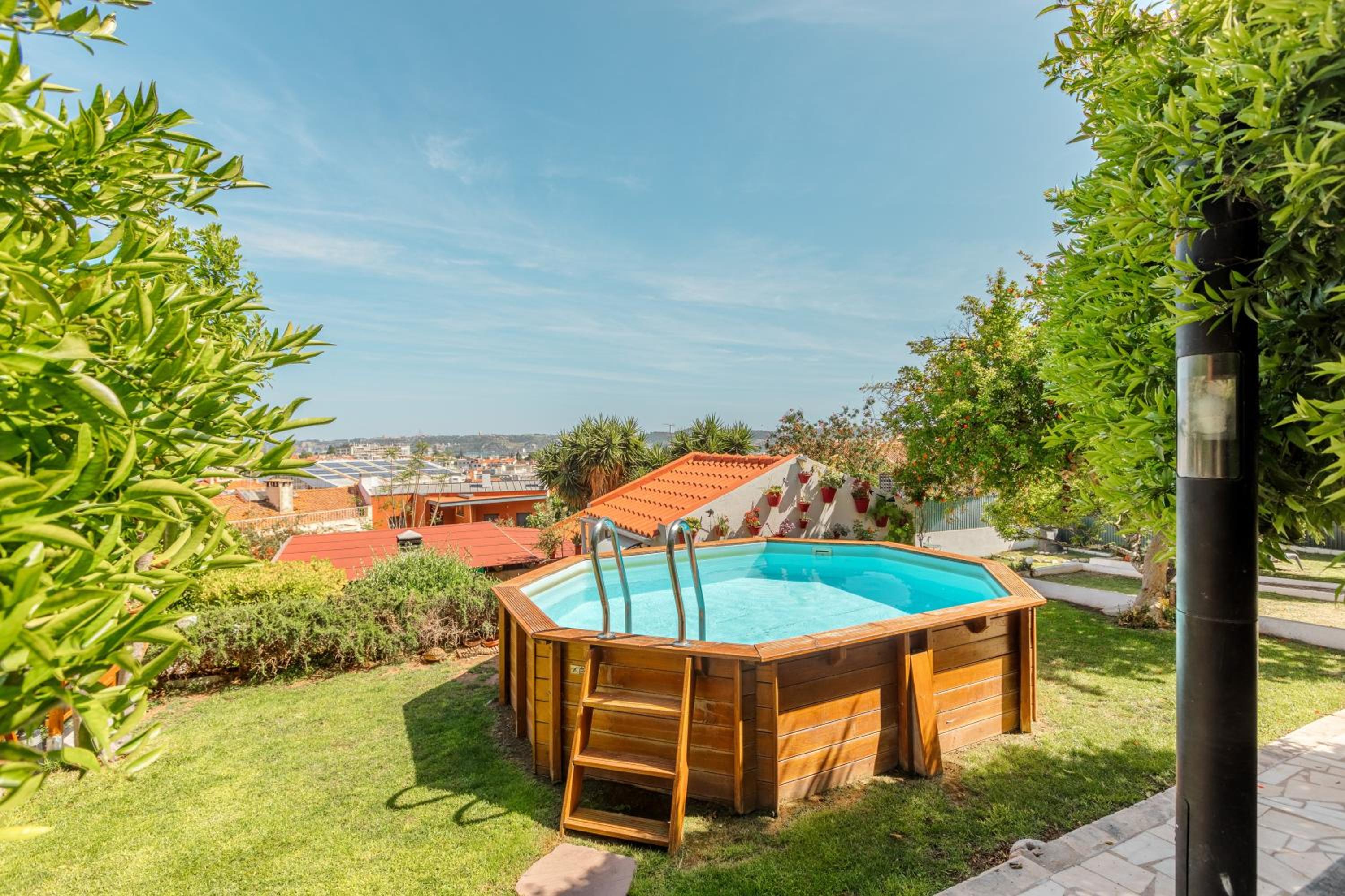 Algés Village Casa 2 by Lisbon-Coast vacation