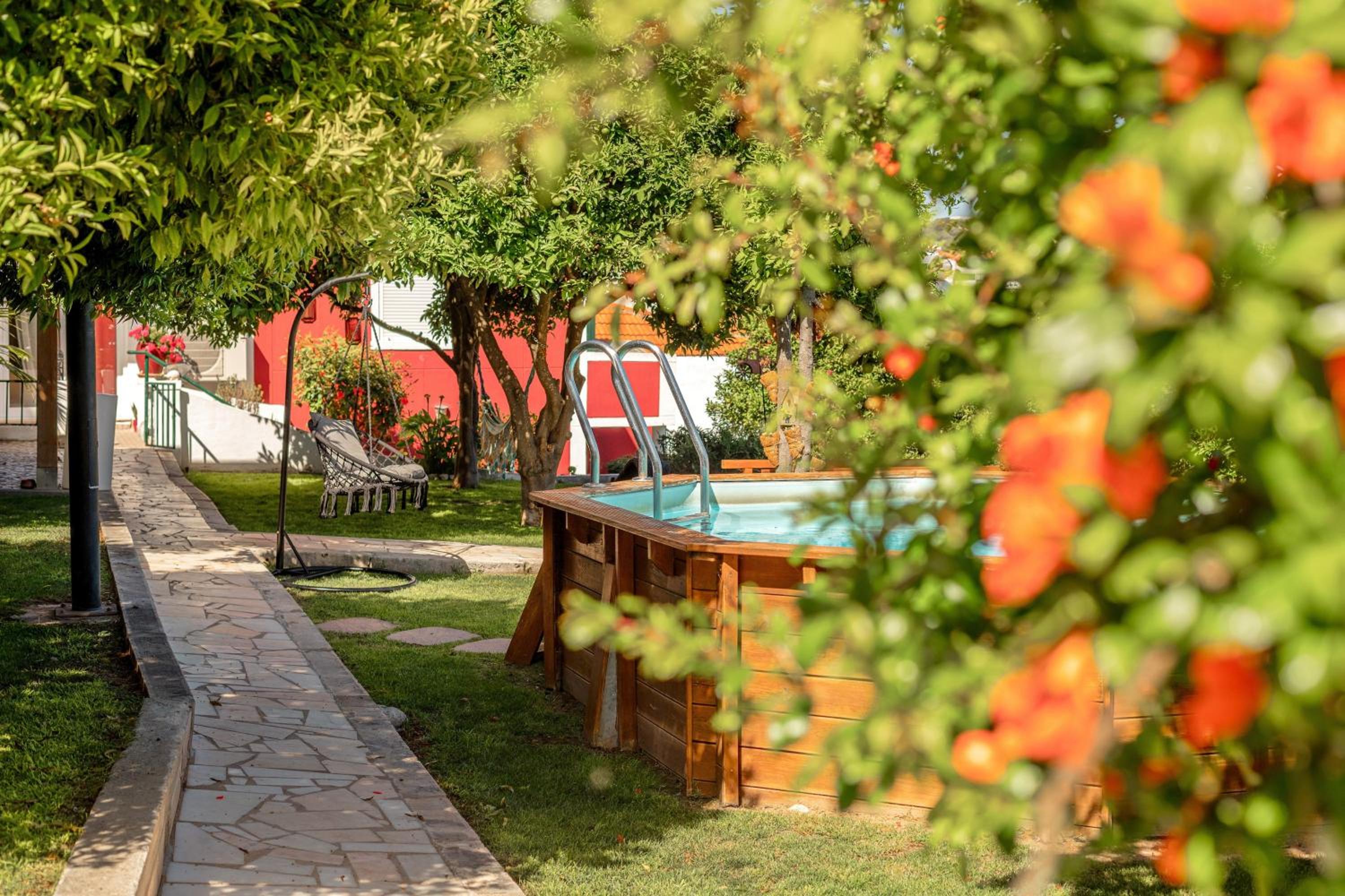 Algés Village Casa 2 by Lisbon-Coast vacation