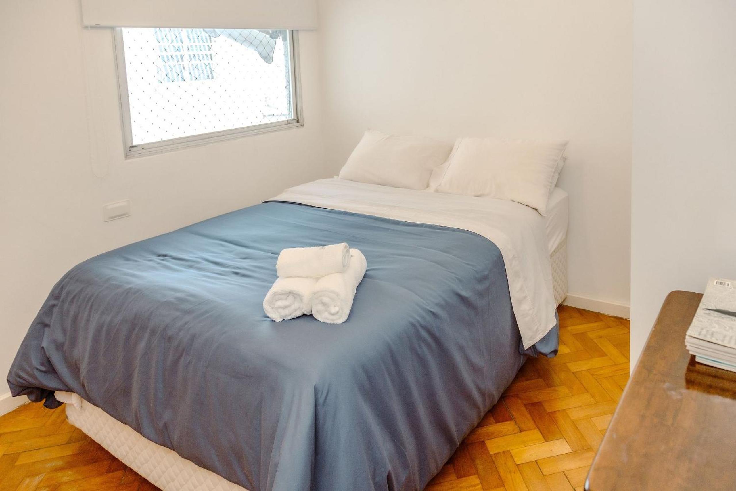 Linda cobertura de 2 quartos a 100 m da Praia