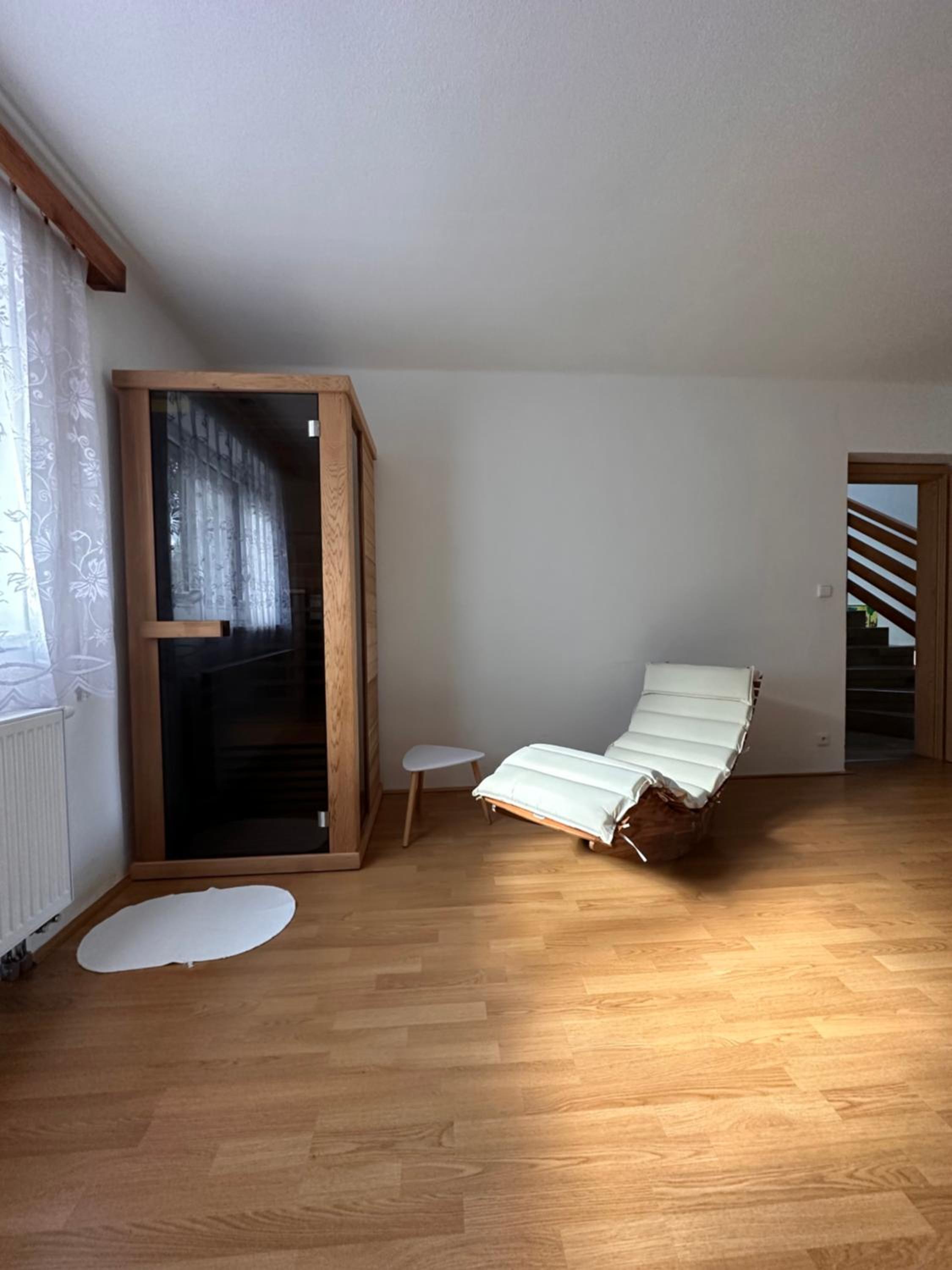 Vila v Brdech s bazénem, infra saunou a vybavením