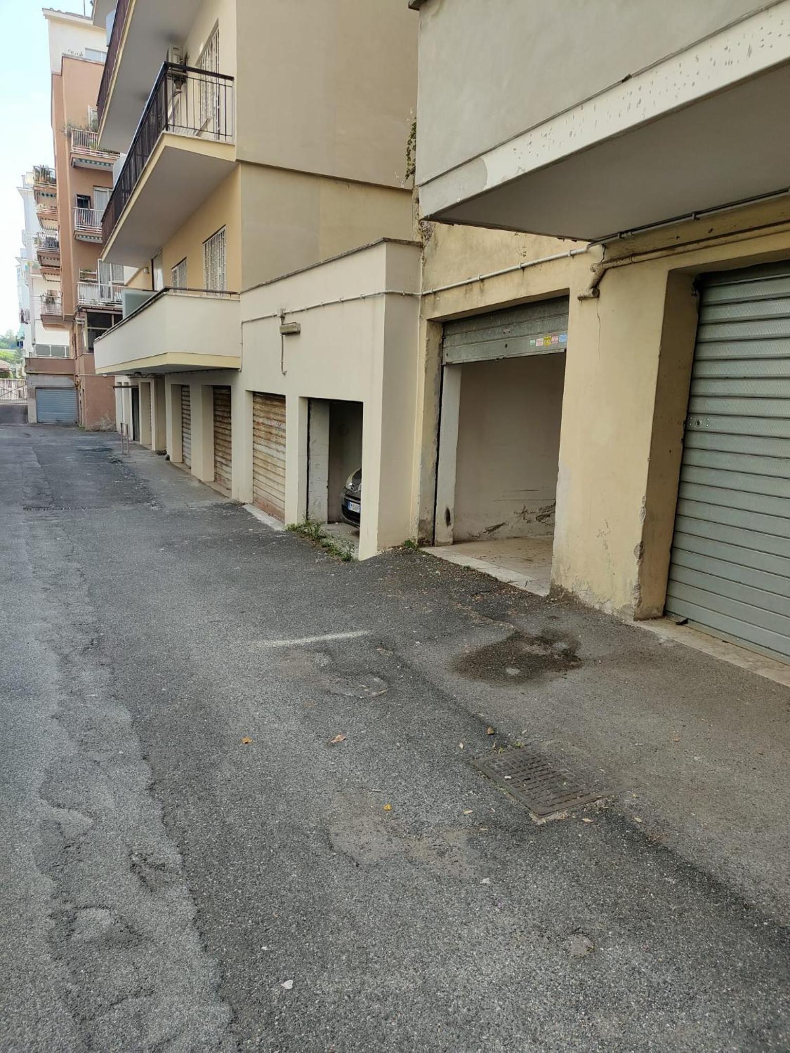 St Peter 1- Pretty Cozy Apartment (50m from metro)