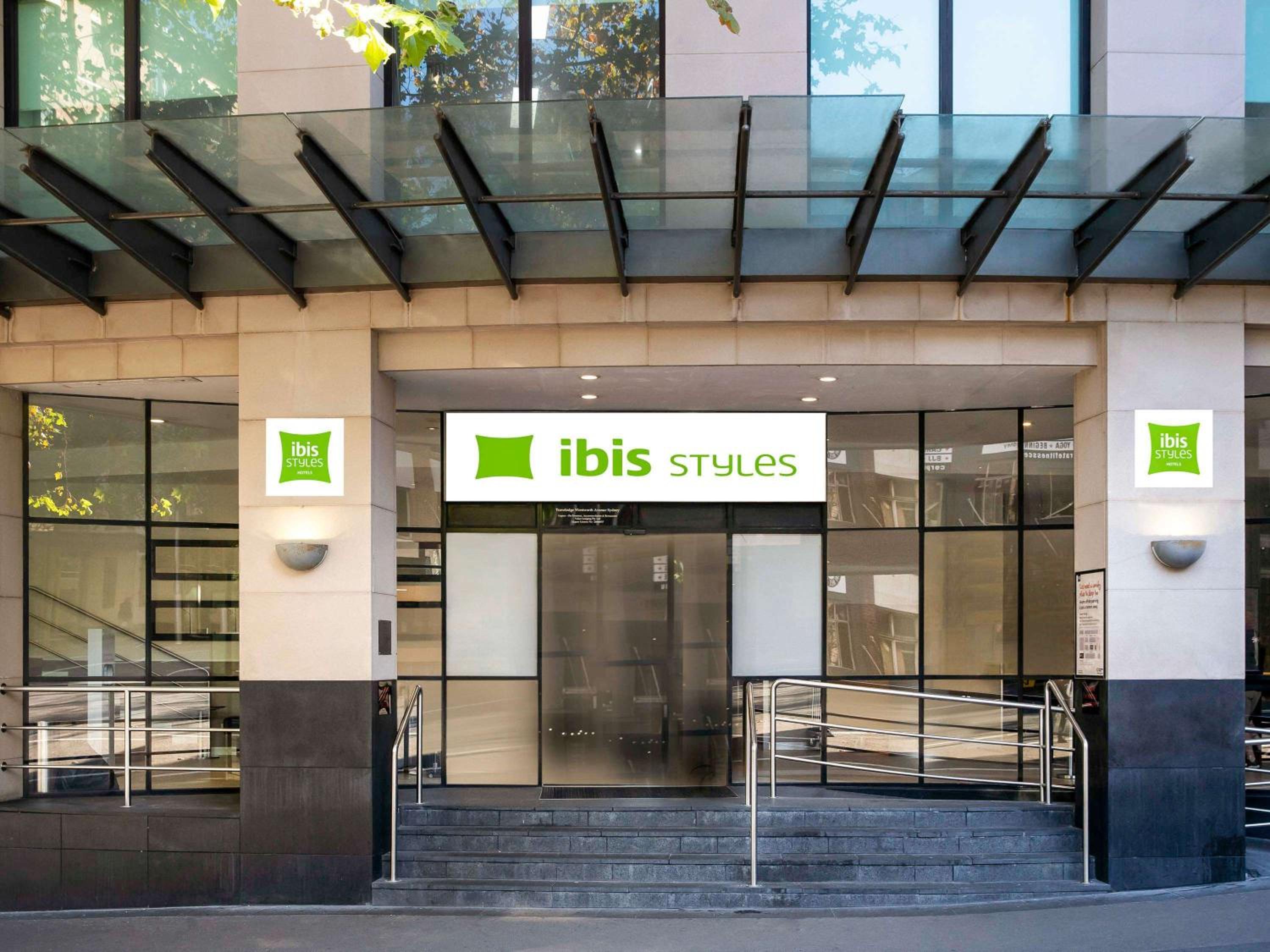 Hotel ibis Styles Sydney Central - Image 1