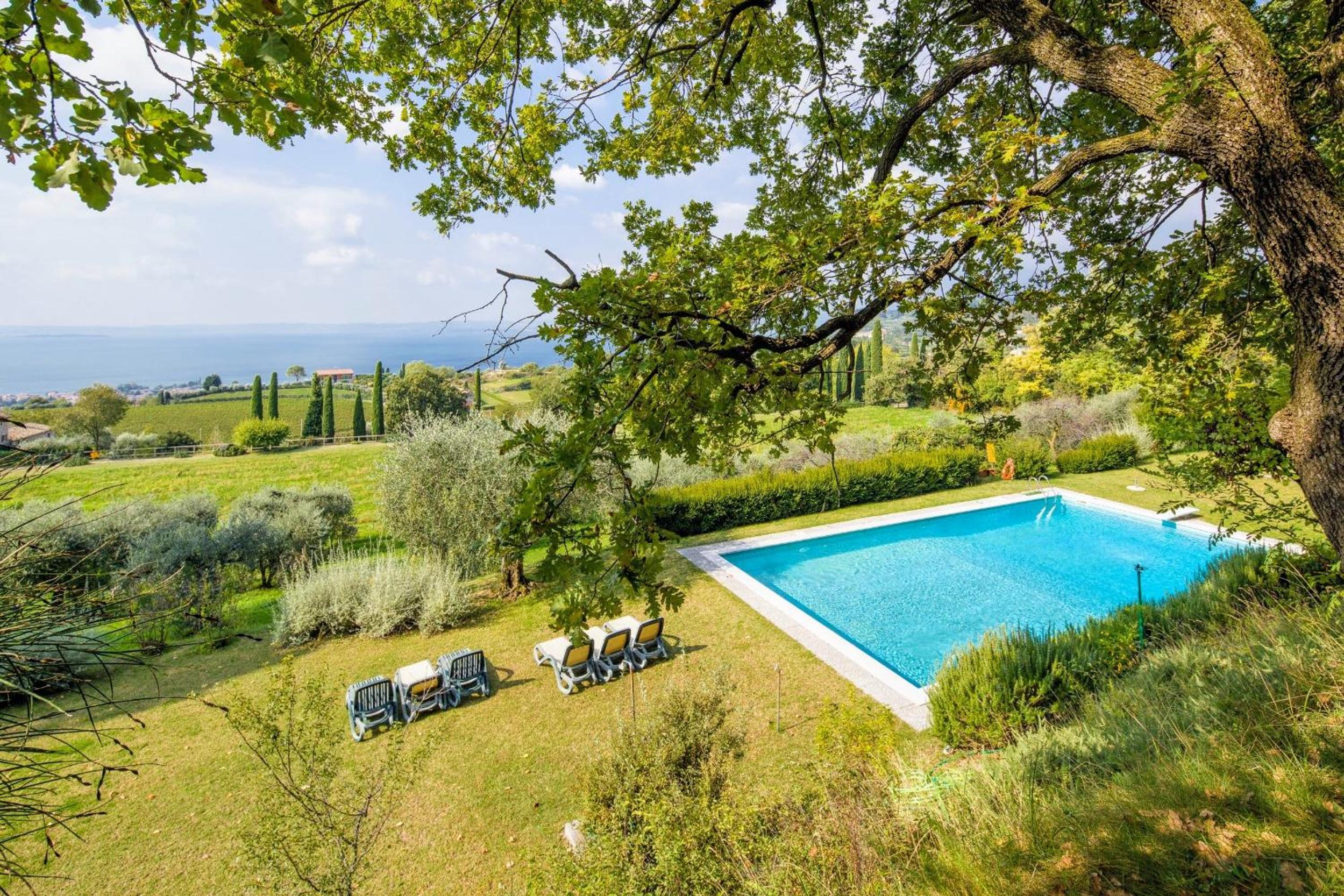 Casa Capitani by VacaVilla view 4