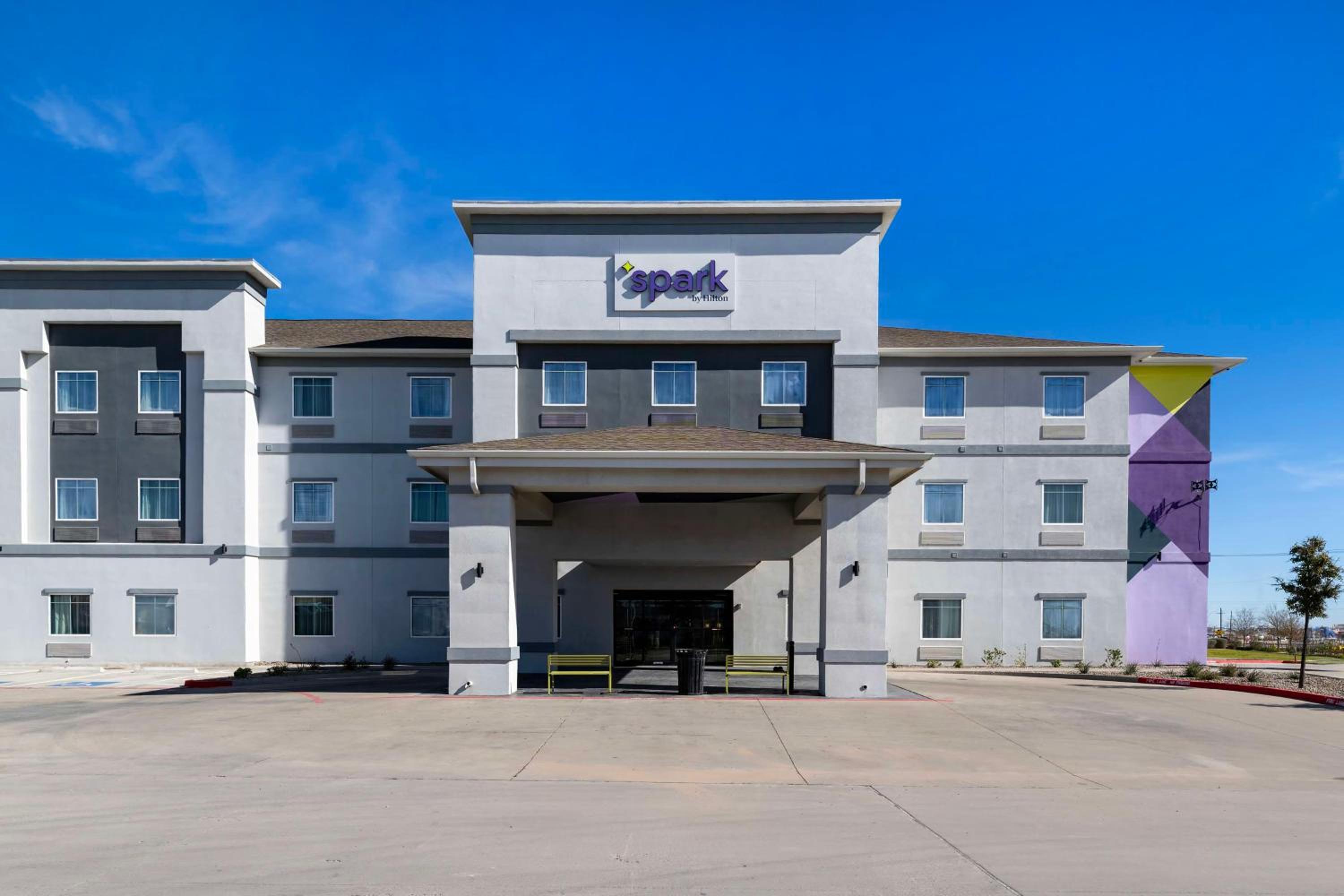 Hotel Spark by Hilton Midland South