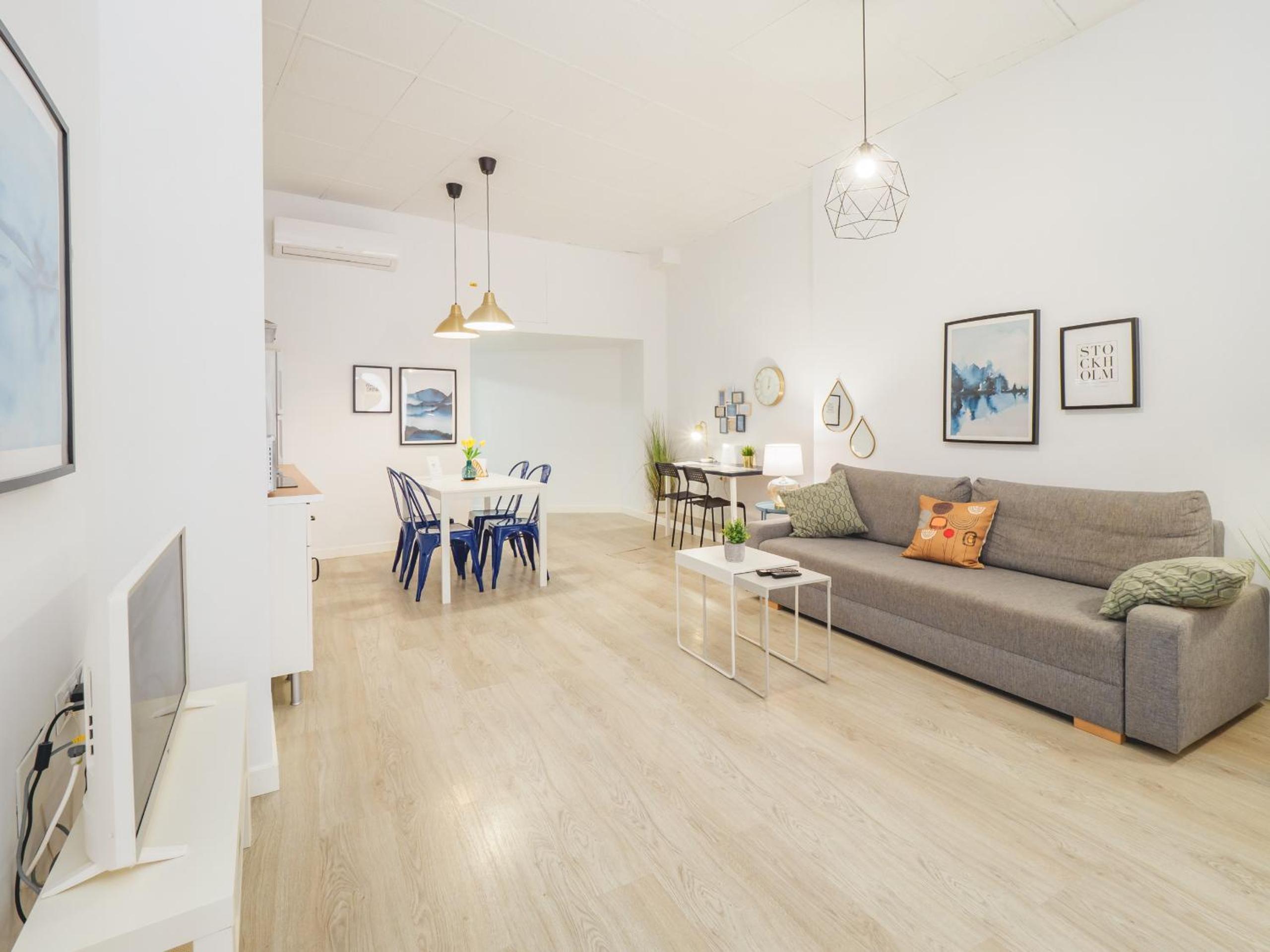 Cubo's Malaga Center El Molinillo