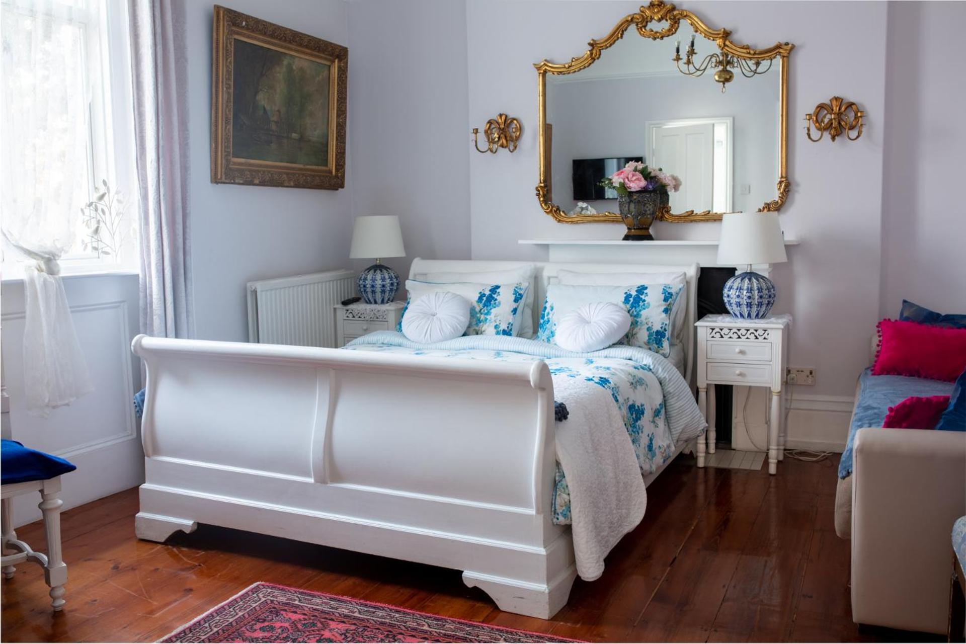 Dawson Place, Juliette's Bed and Breakfast