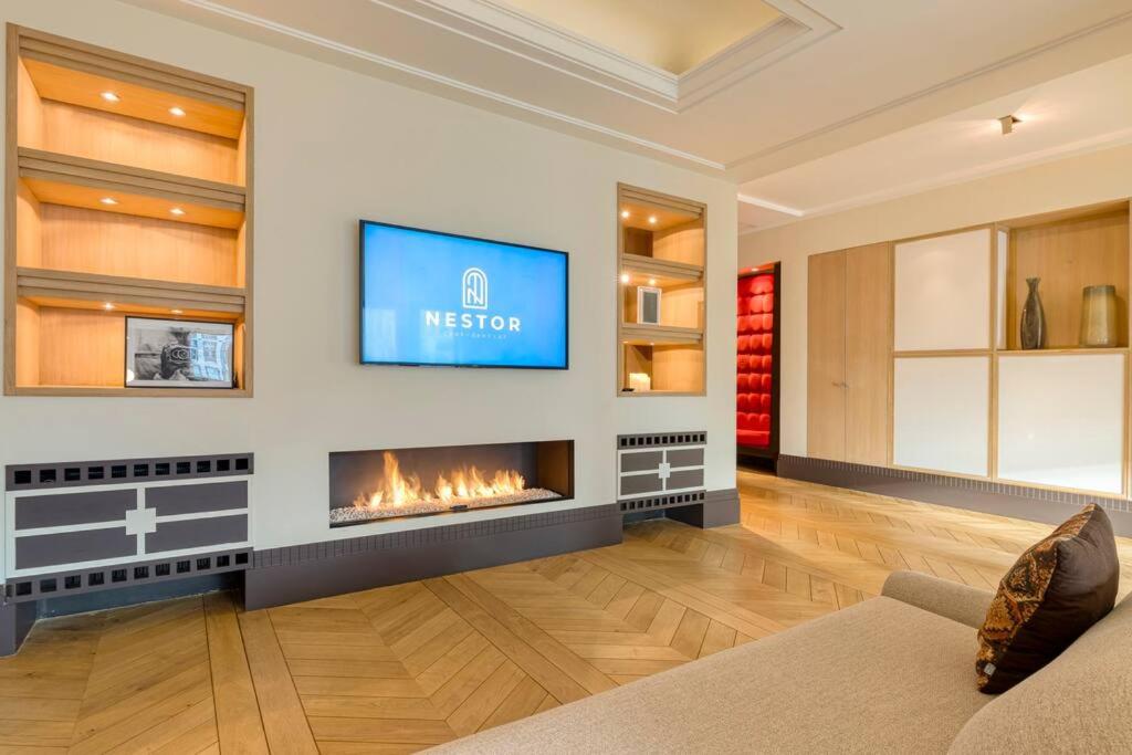 City Luxury: 3BR, Prime Location