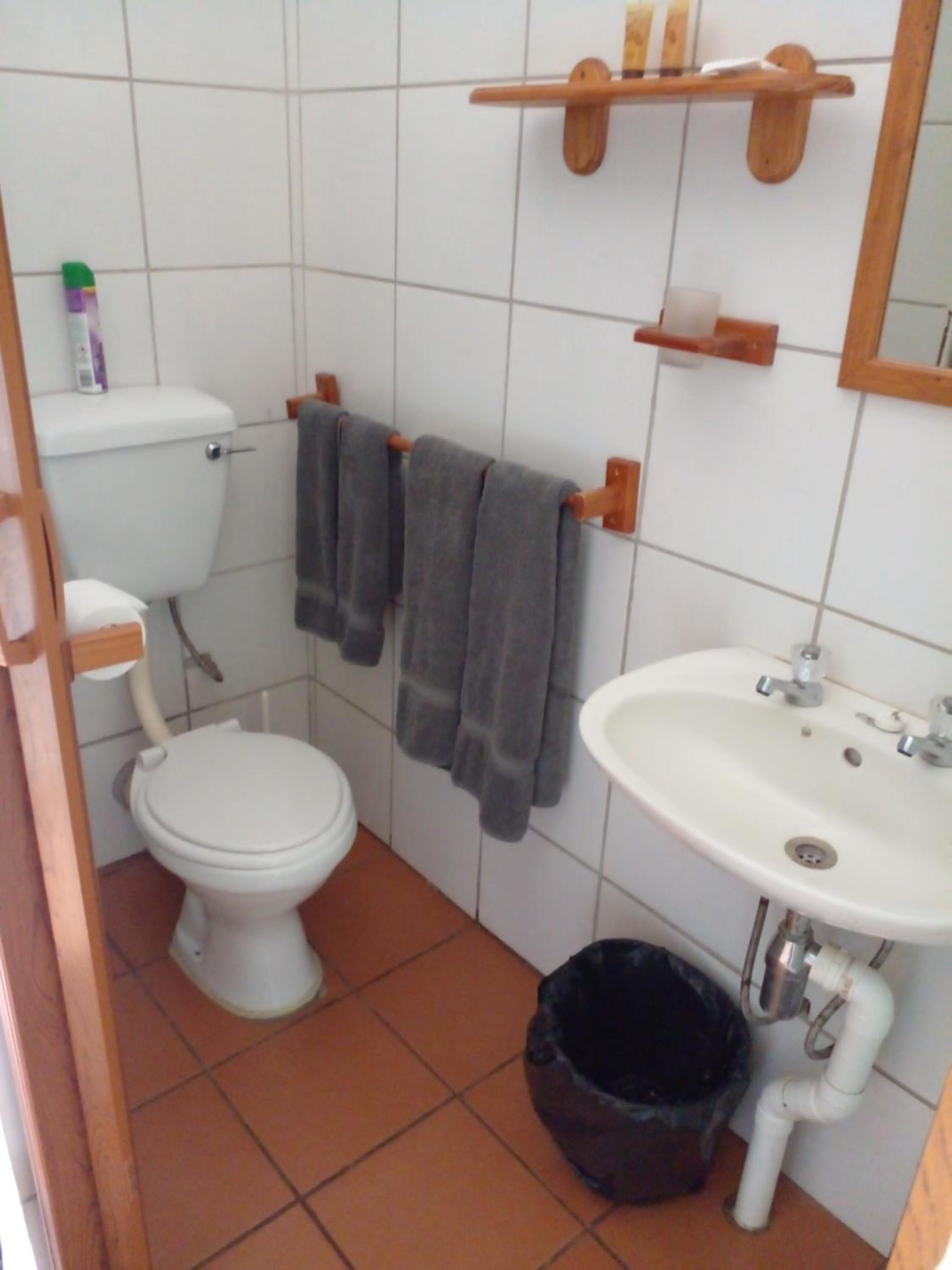 HLULALA GUEST HOUSE view 5