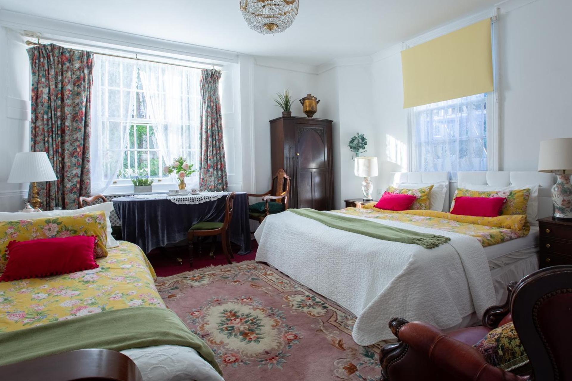 Dawson Place, Juliette's Bed and Breakfast