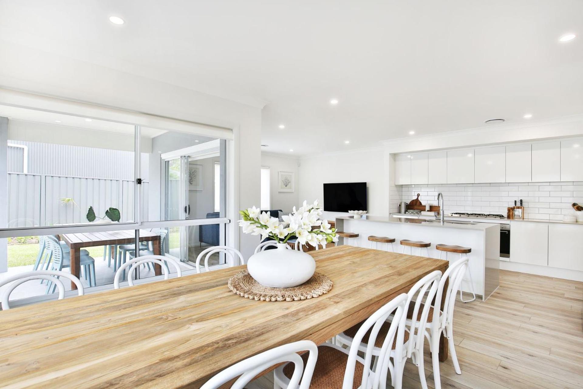 The Coast Beach - Pet Friendly - 2 Mins Walk to Bay