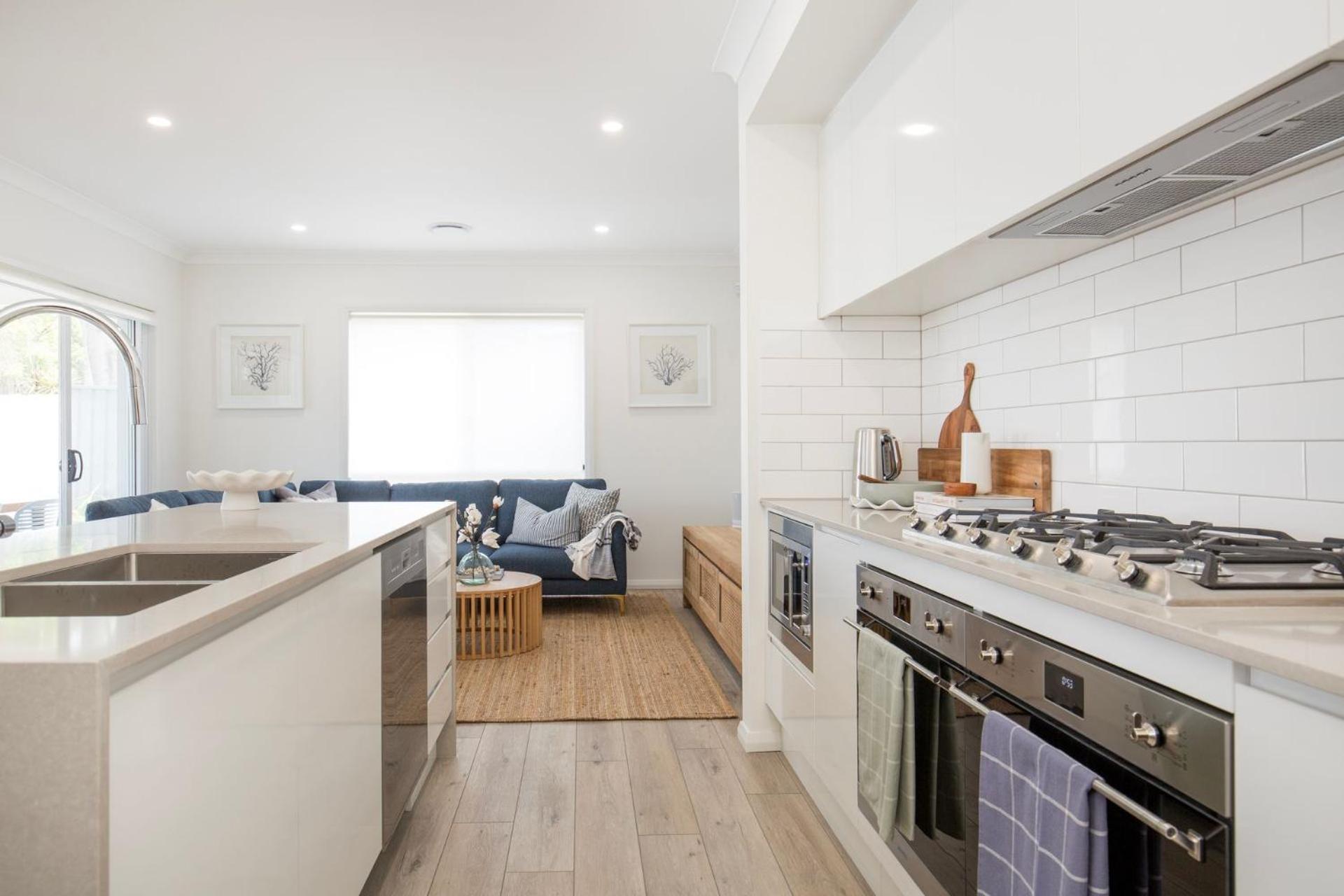 The Coast Beach - Pet Friendly - 2 Mins Walk to Bay