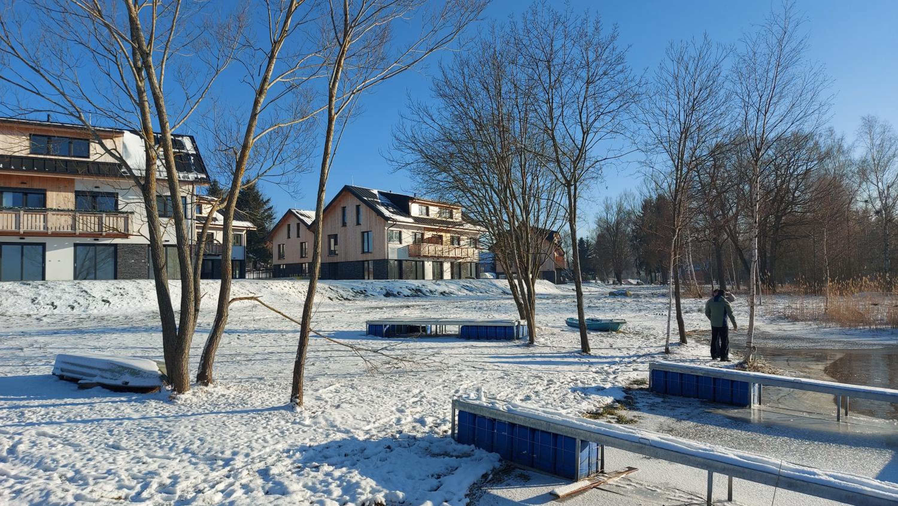 Lipno Apartments BERGMAX, Ski Areál Lipno 16min dojezd - Resort Malé Lipno s terasou a zahrádkou, parking free