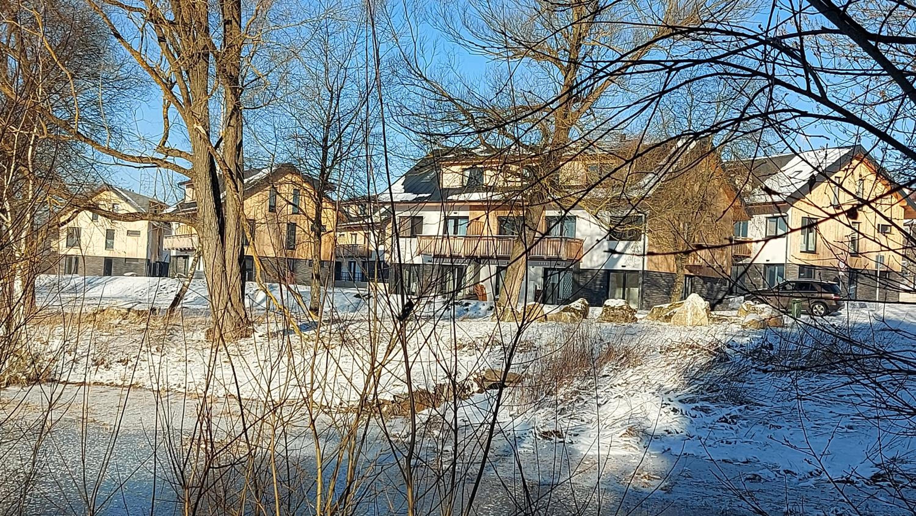 Lipno Apartments BERGMAX, Ski Areál Lipno 16min dojezd - Resort Malé Lipno s terasou a zahrádkou, parking free