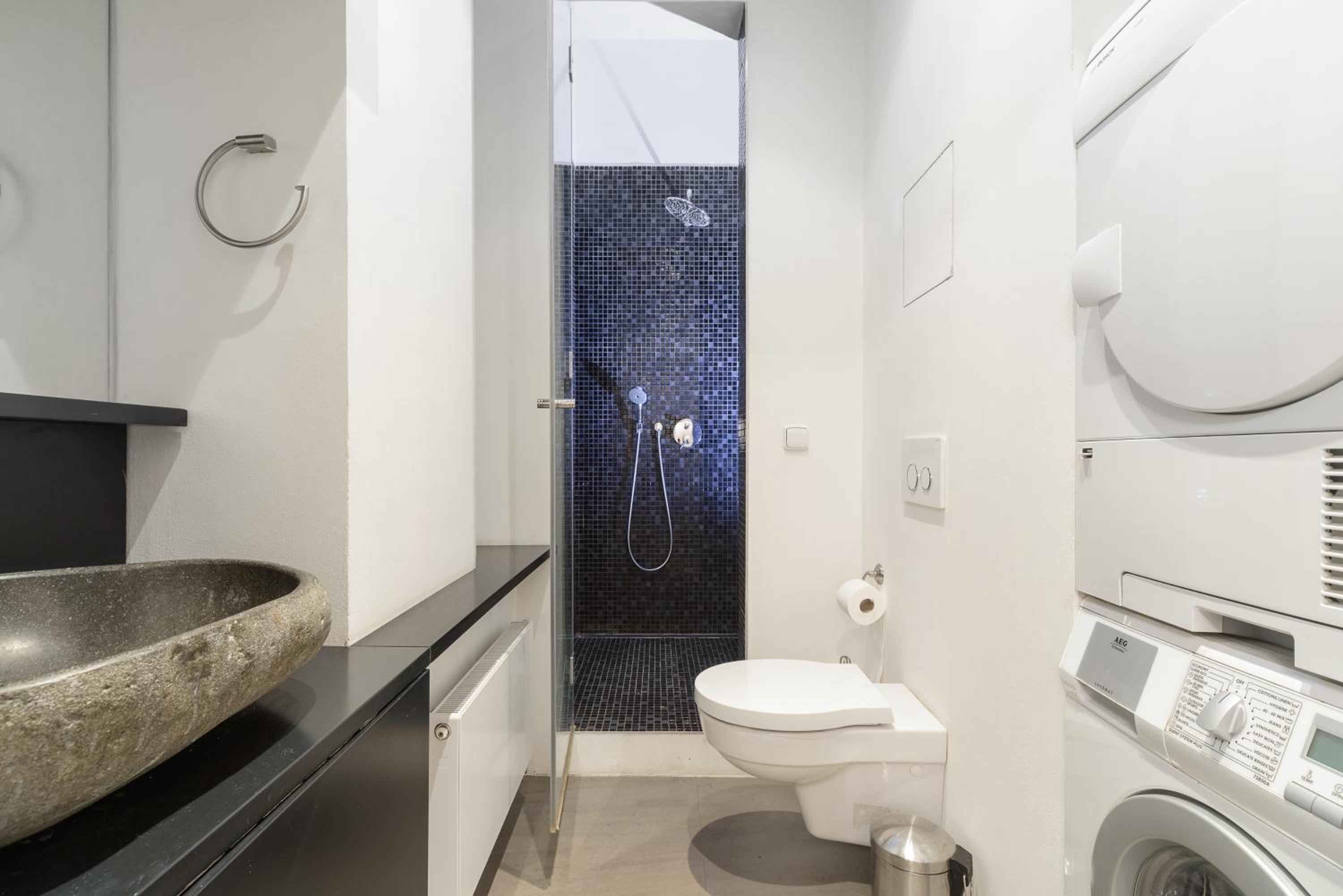 Spacious apartment near Wenceslas Square with master bed