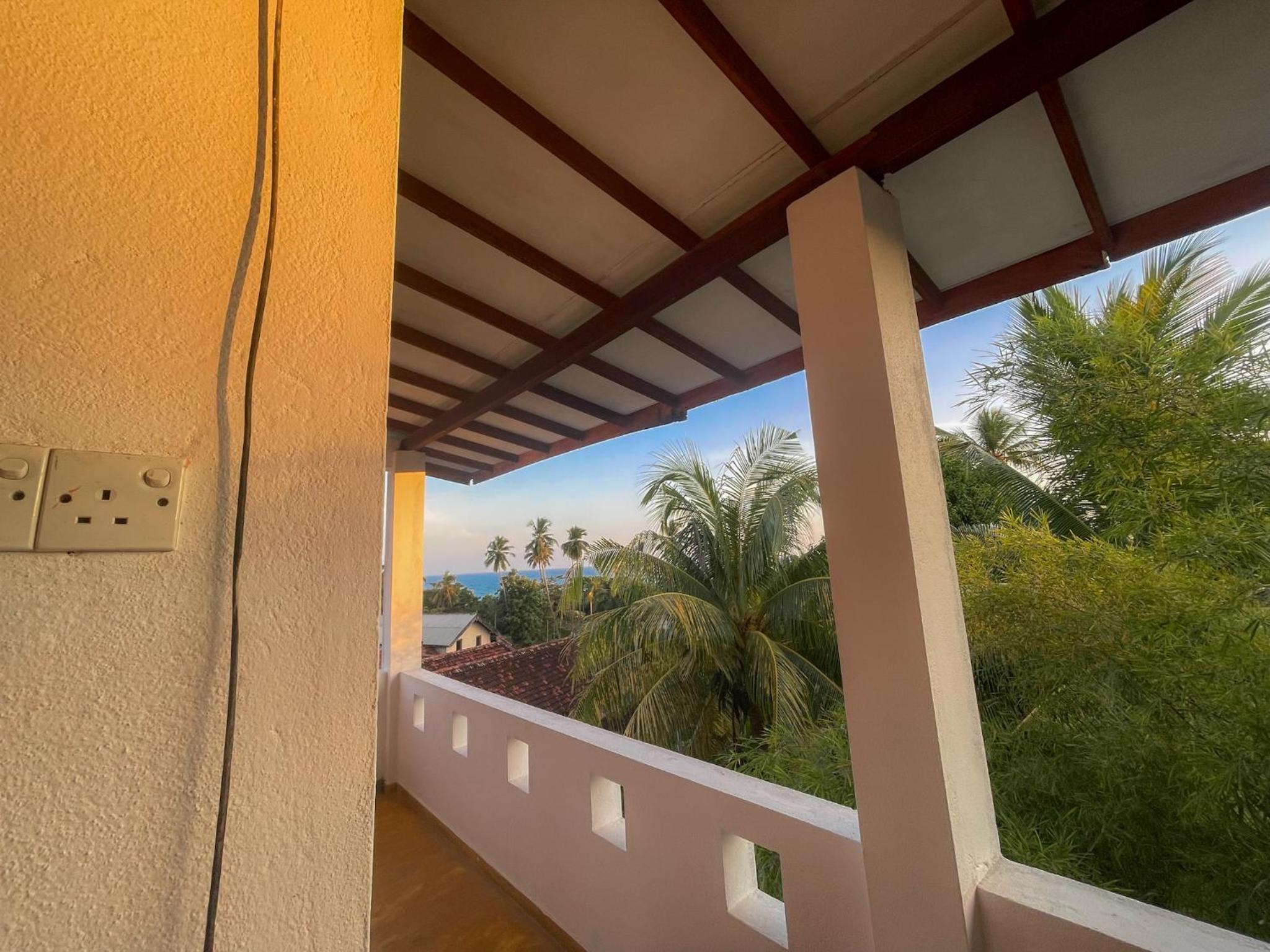 Summer lodge-Tangalle