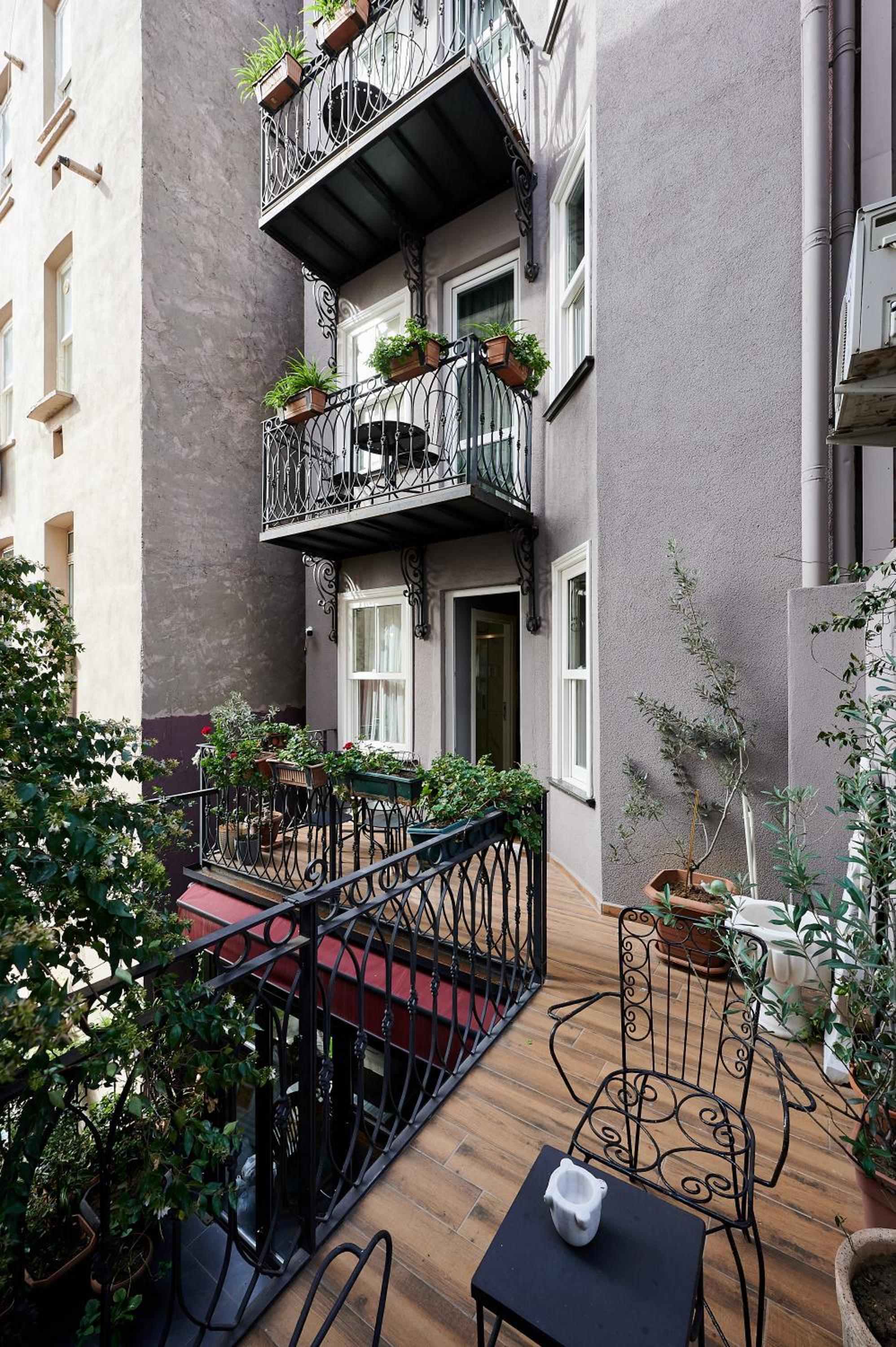 Faik Pasha Otelleri Özel Kategori Beyoğlu İstanbul - Image 201