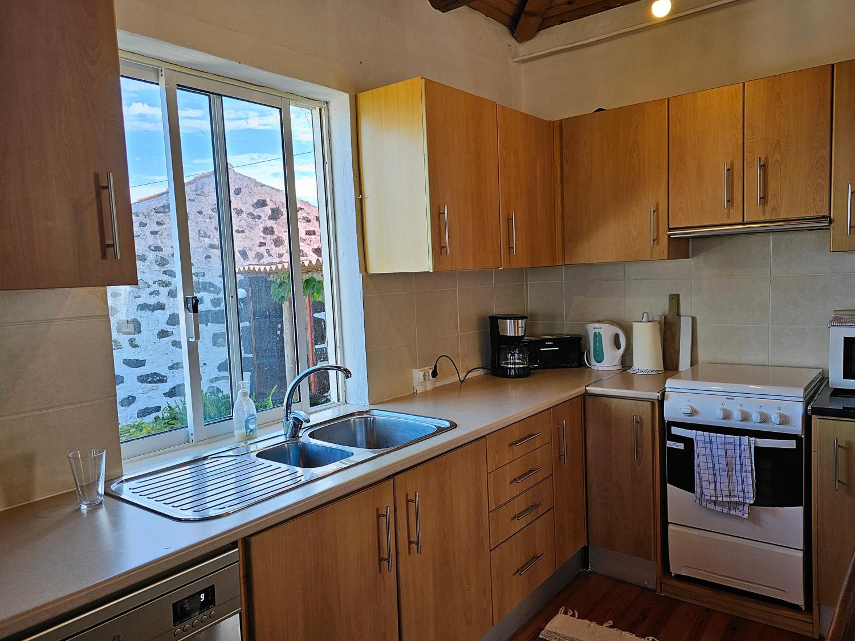 Casa Anjos Holiday Cottages view 5