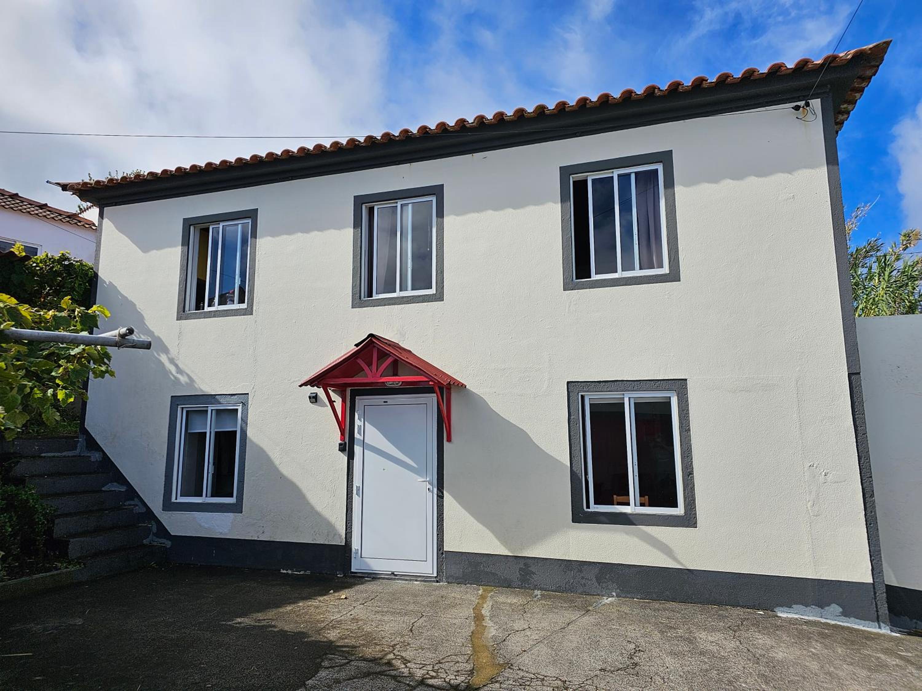 Casa Anjos Holiday Cottages view 2