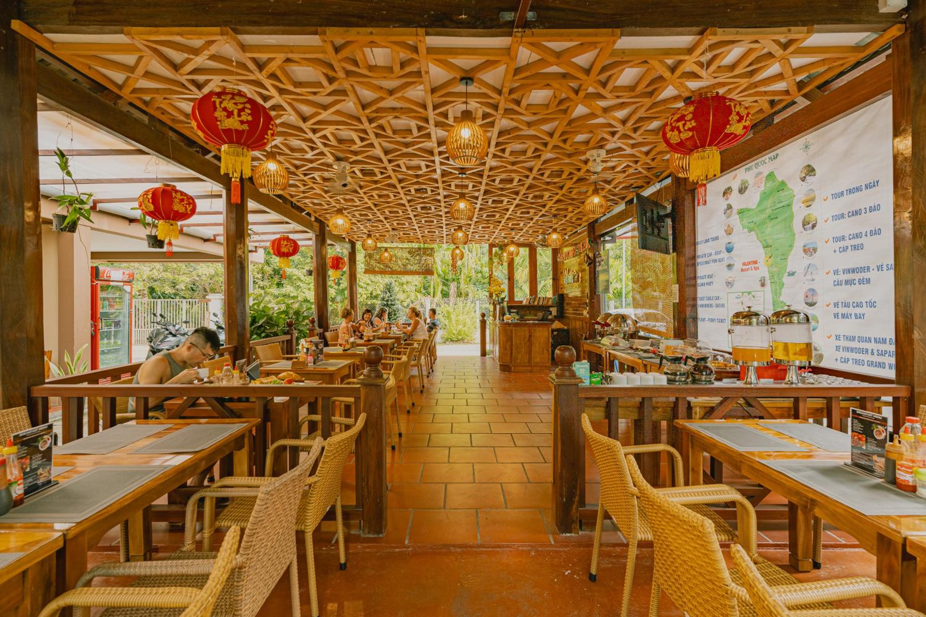 dining